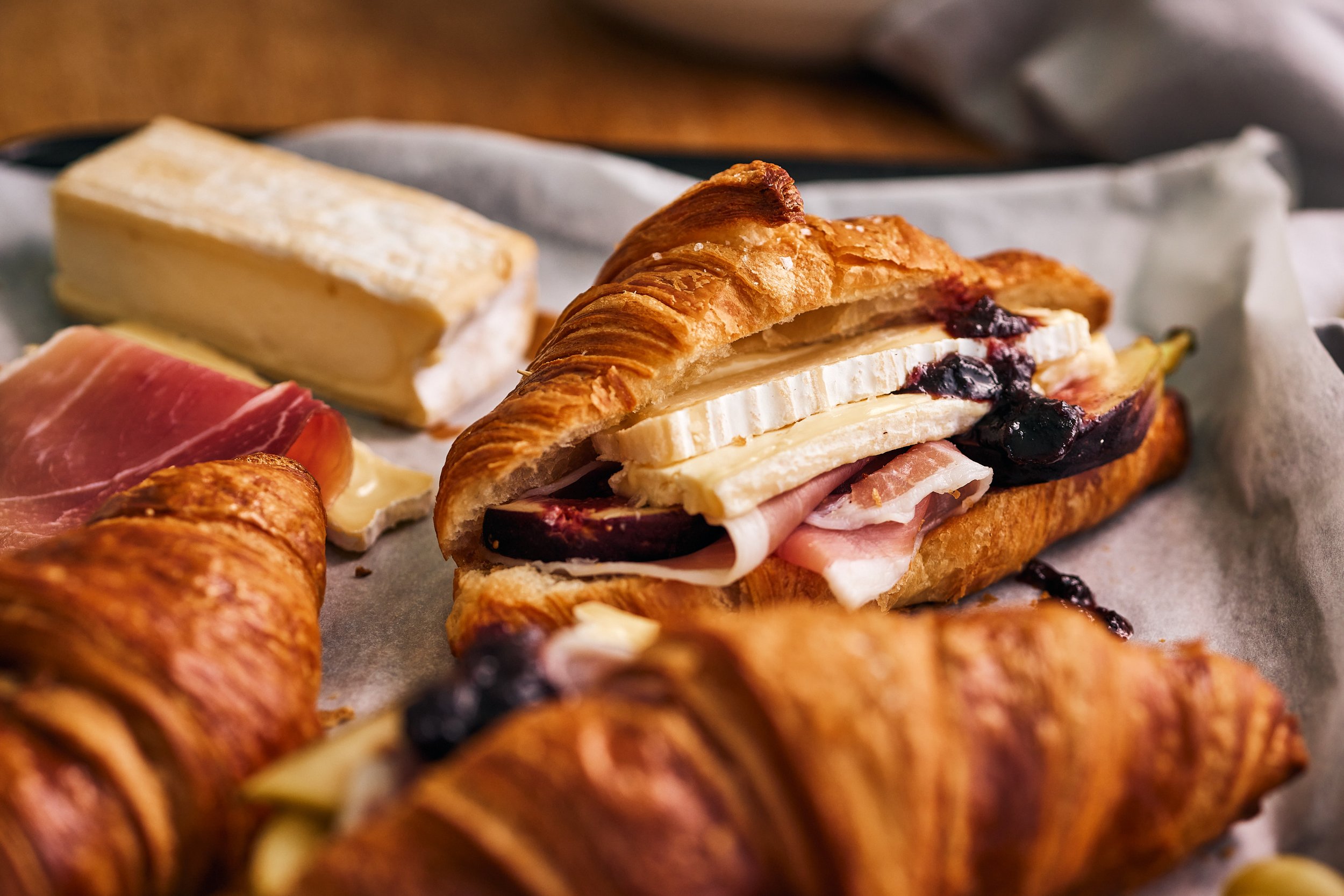 Warm Croissant of Suzette, Fig and Prosciutto Croissant&nbsp;