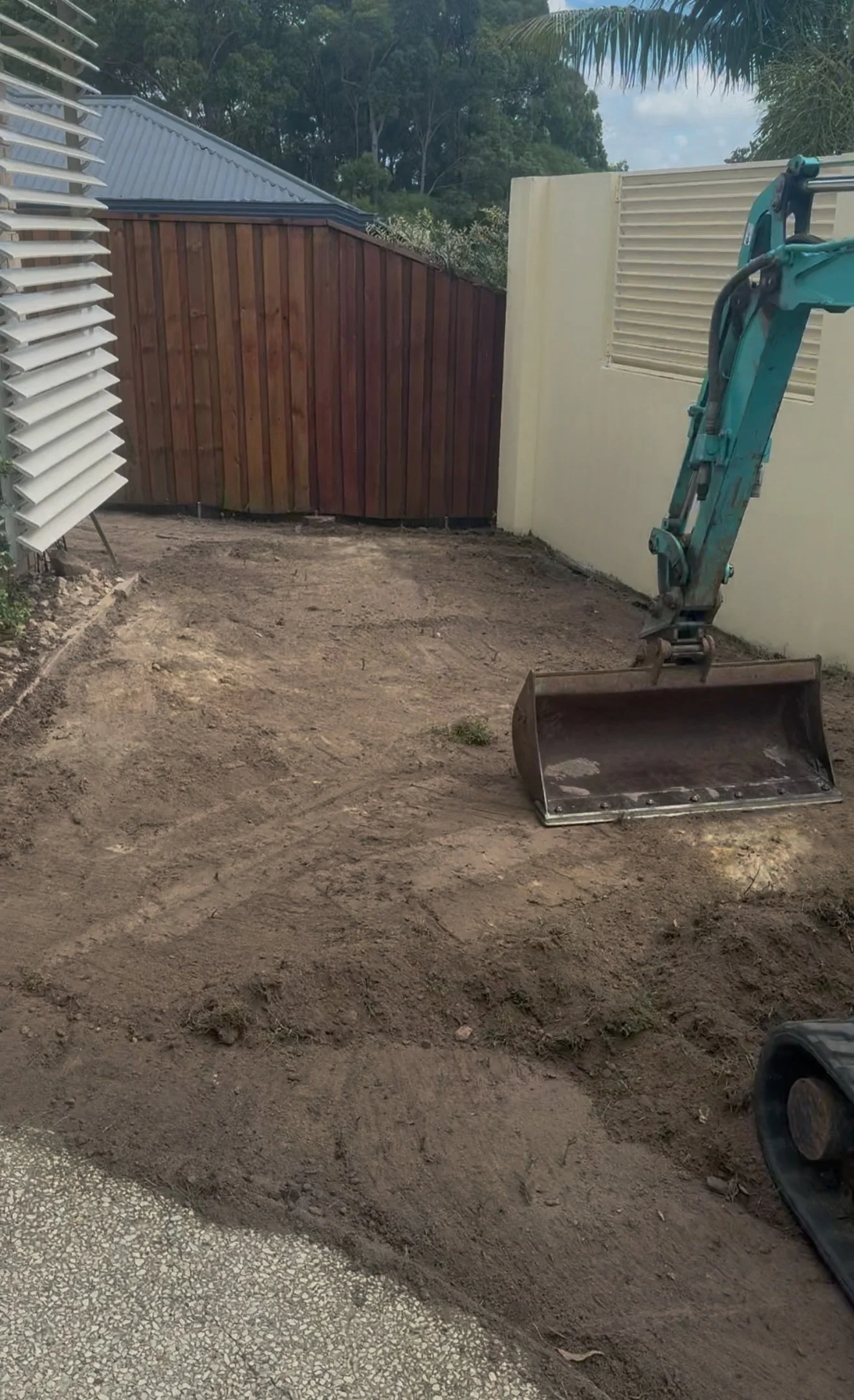 Use of modern machinery means the job will be finish on time.