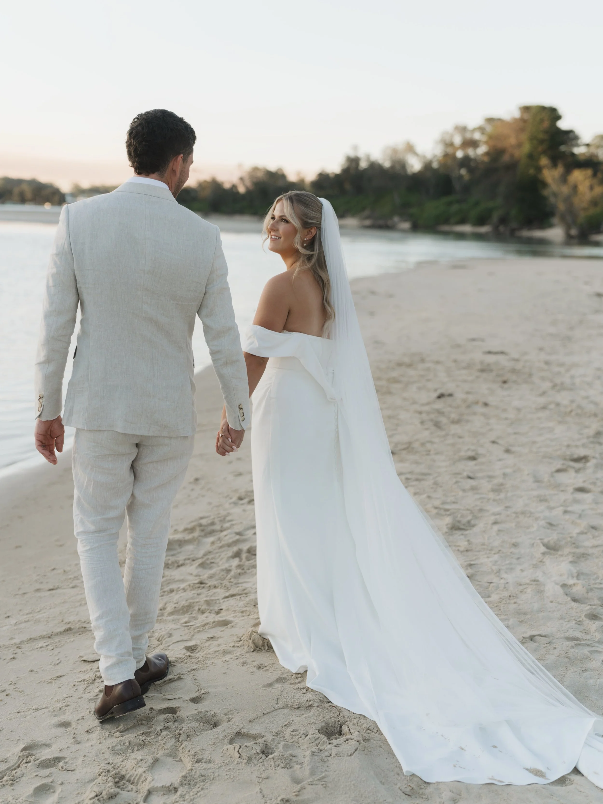 Ben &amp; Tilley 💌

@thecovejervisbay 
@chloedaymua 
@heytherelovers 
@chelseataylor_hairstylist_ 
@lily_ever_after_flowers 
@violettecove