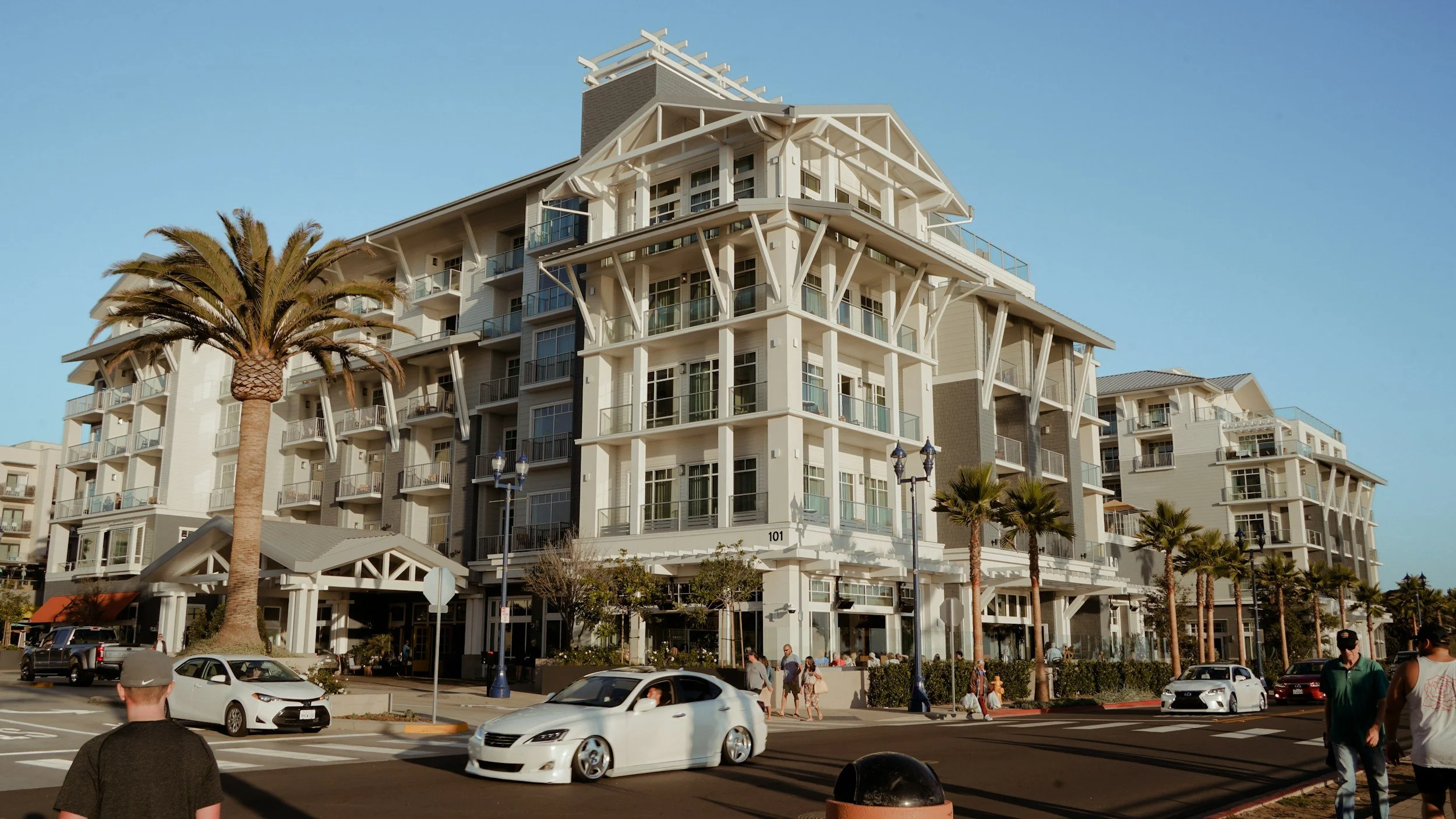 The Double-Dip: Stacking Amex FHR with Hyatt Elite Status