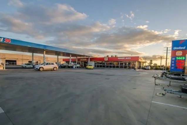 United and Hungry Jack's, Echuca