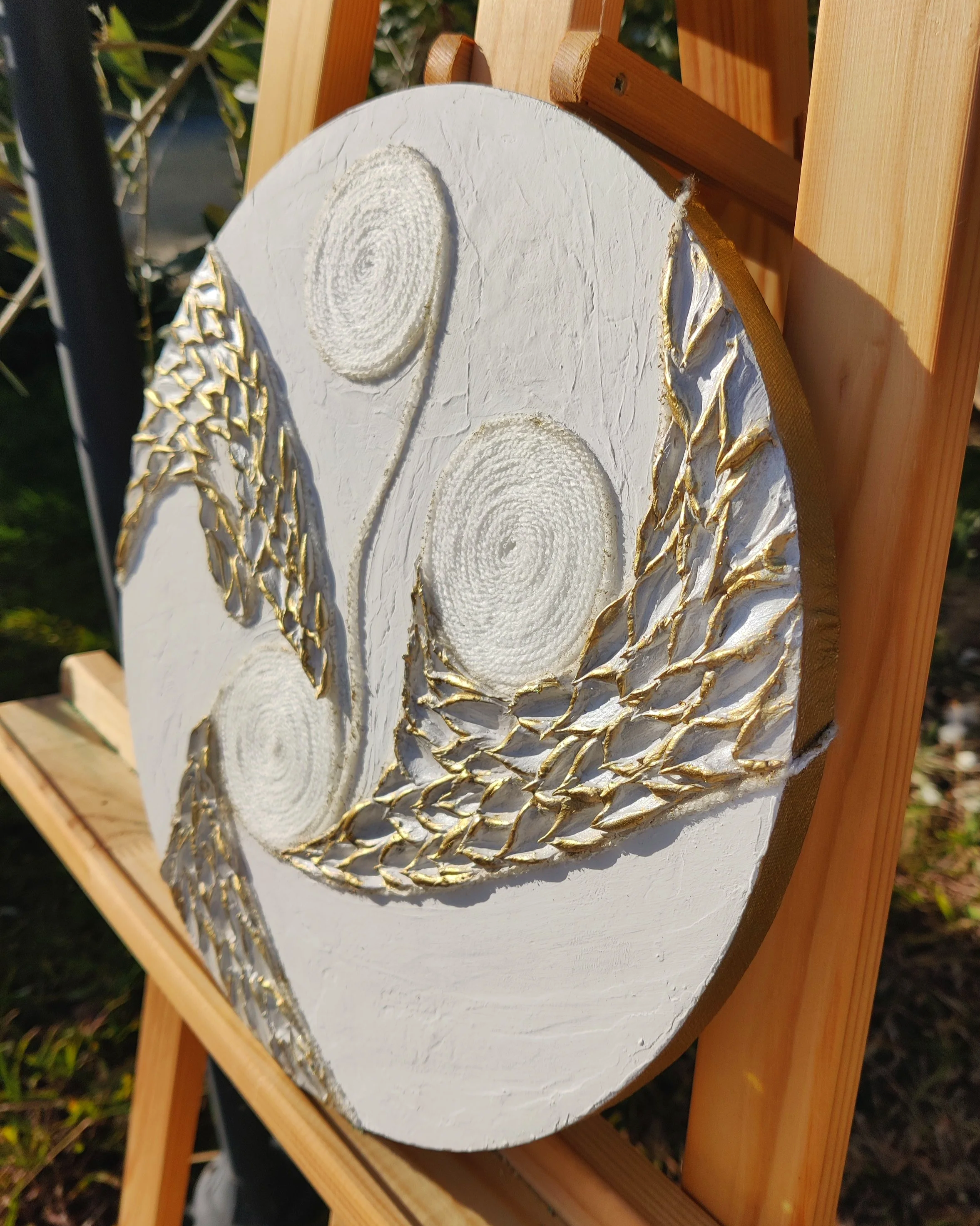 Une œuvre d'art en relief, "Sexualité". Elaura Donnadieu, graphiste, illustratrice et artiste peintre.