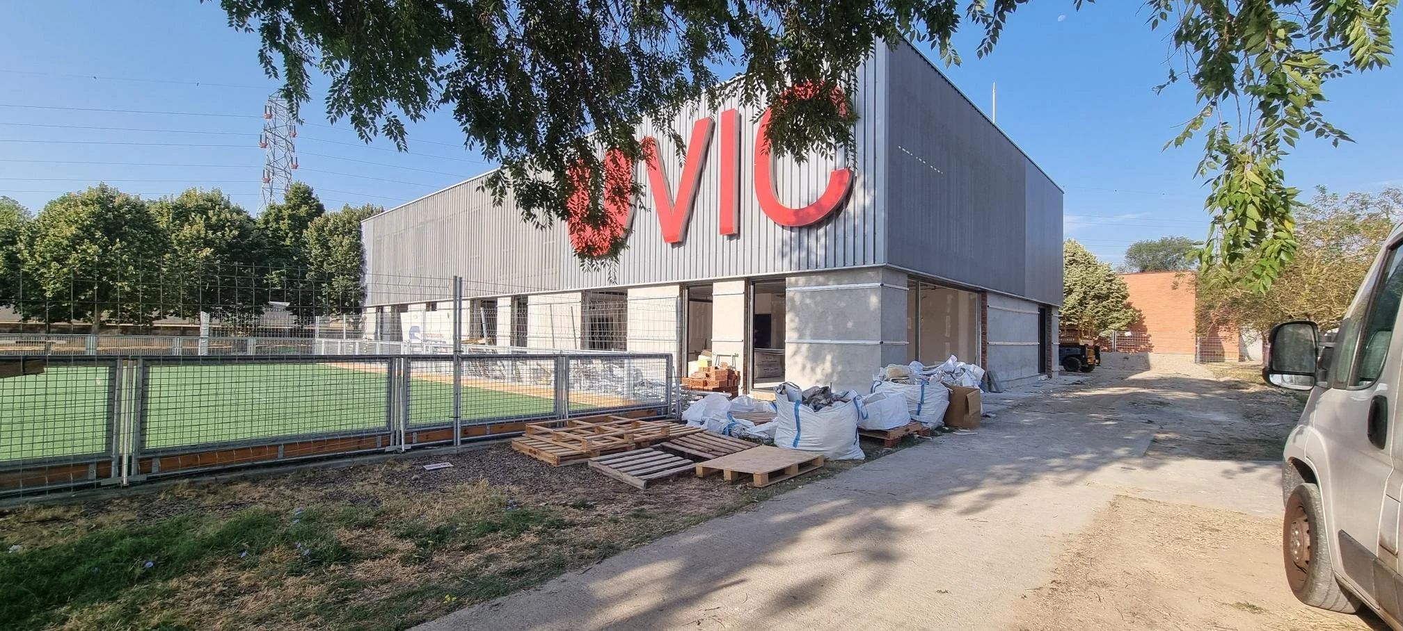 Uvic terminado exterior.jpg