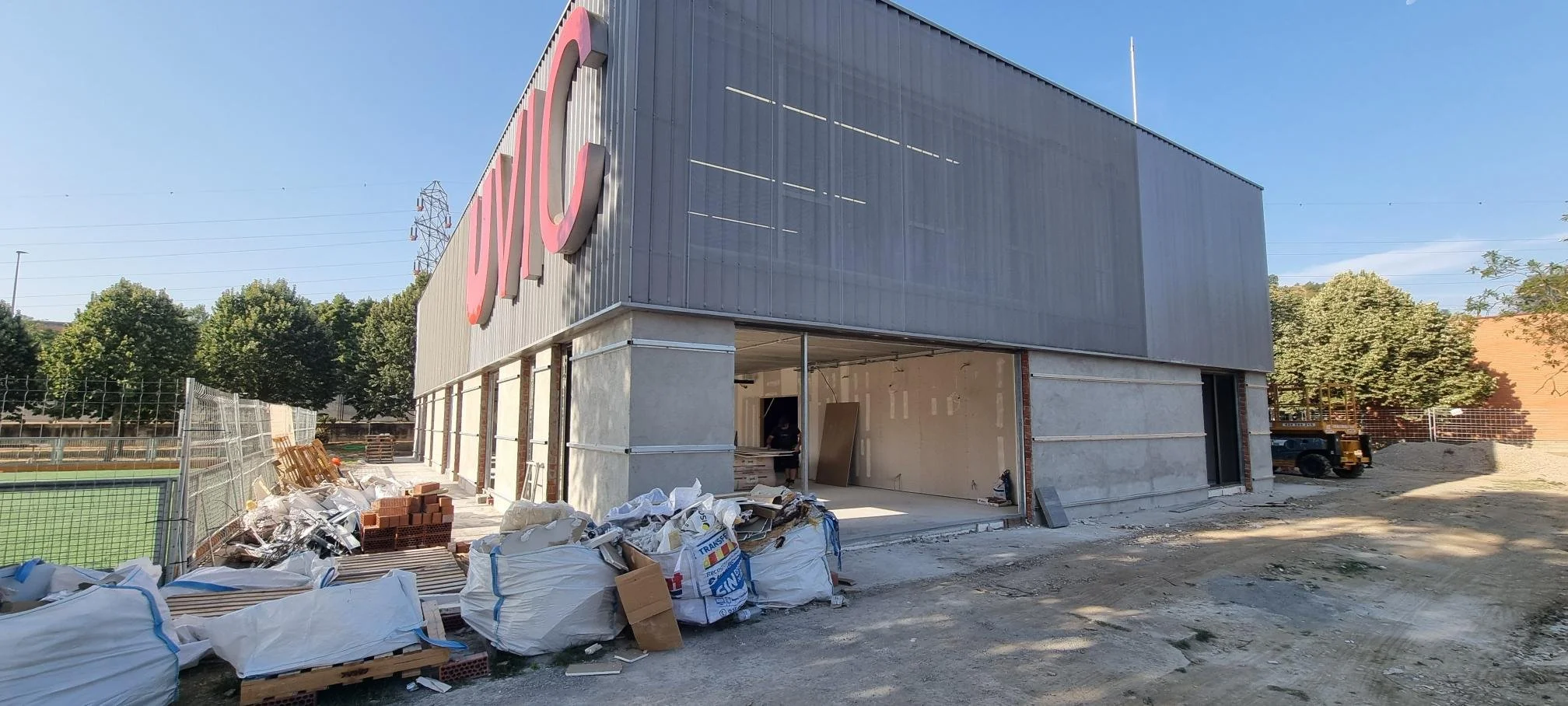 Uvic terminado 2.jpg