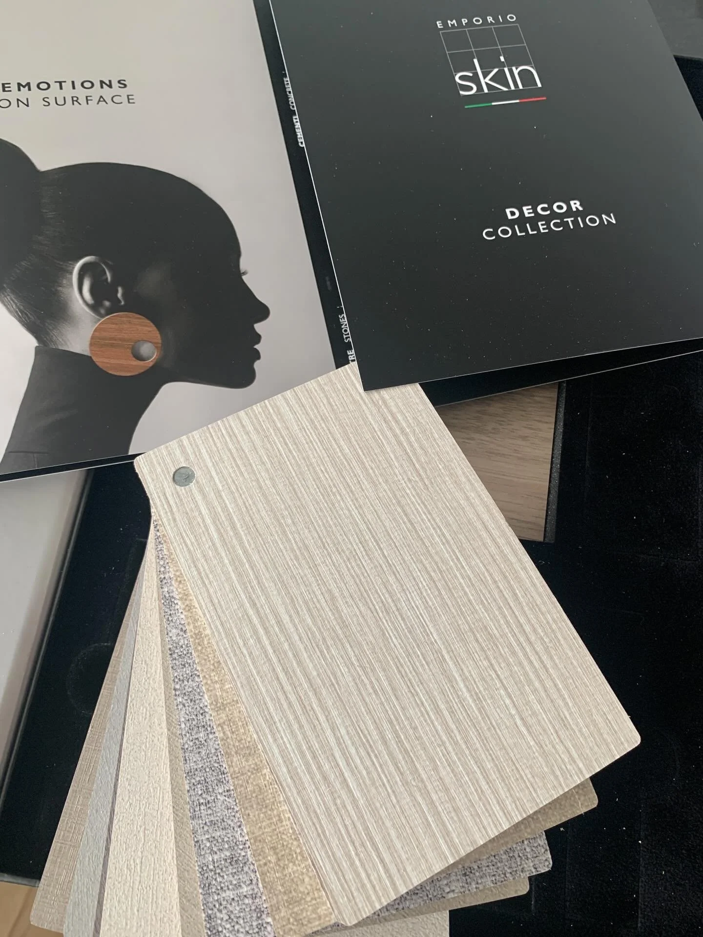 Thanks to @lawcrispanelproducts for the beautiful sample box of decor panel finishes from Emporio Skin. Made in Italy 🇮🇹 Gorgeous selection of 18mm boards to use in bespoke joinery pieces. Love the goodies too 😍 Thank you 🤩