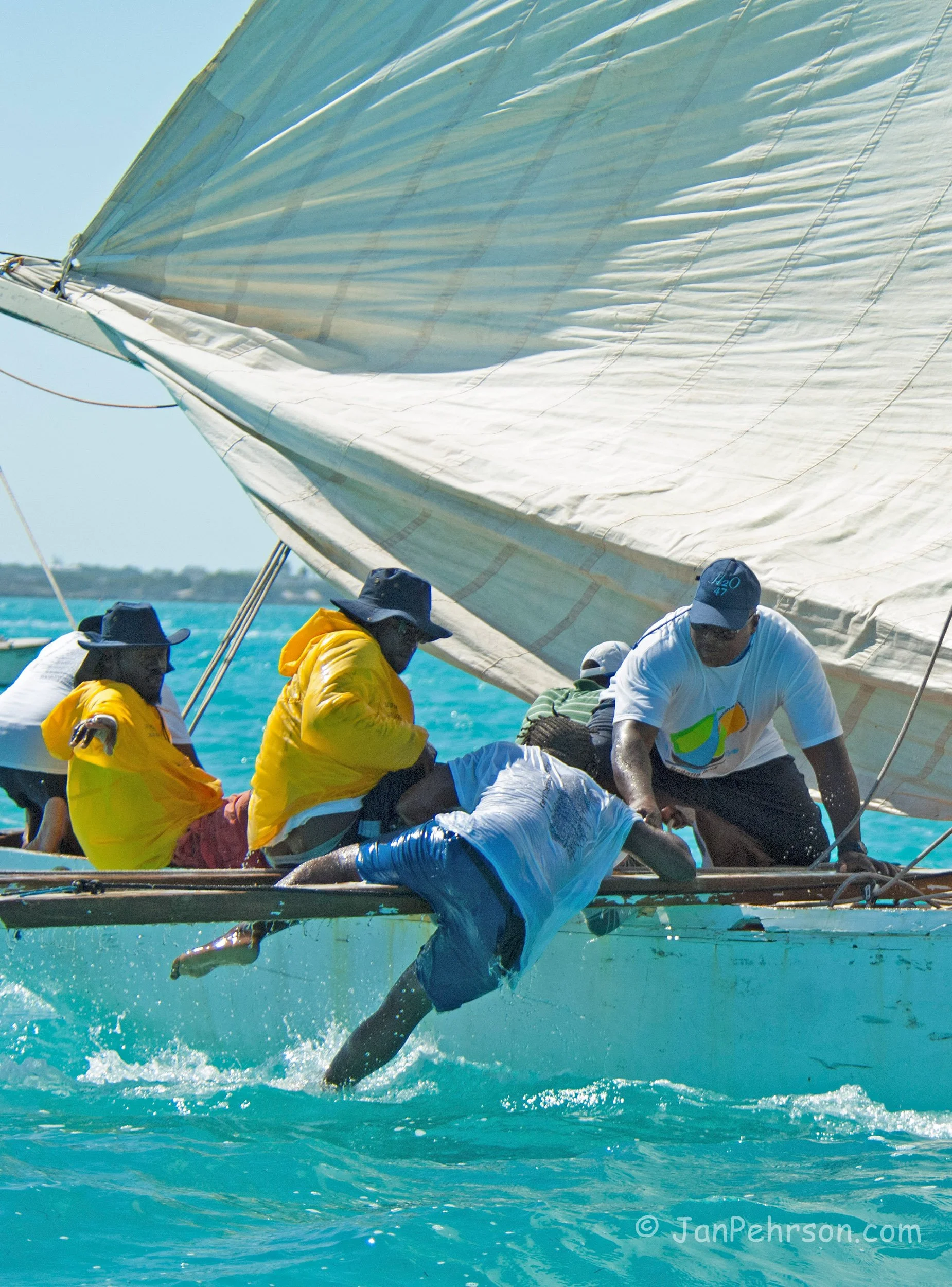 April 2017, Georgetown, Exuma, Bahamas, National Family Island Regatta, Day 2, Class B, Cobra, Dwayne Higgins, Mayaguana (0583)