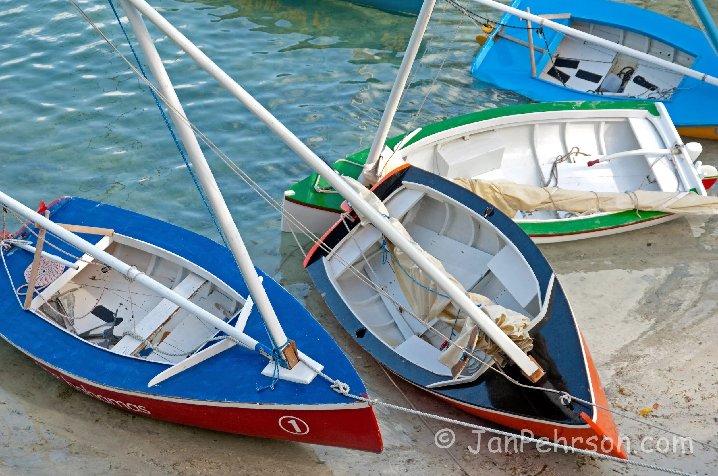 National Family Island Regatta of the Bahamas 2015 Class A - Final Race (3) - Class E Boats (youth boats) at Regatta Point beach (0593)