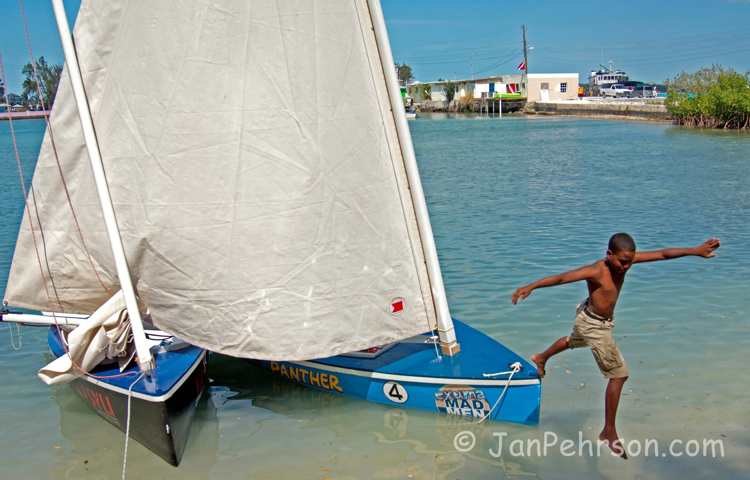National Family Island Regatta of the Bahamas 2014 - final practice before Youth Championship (0014)