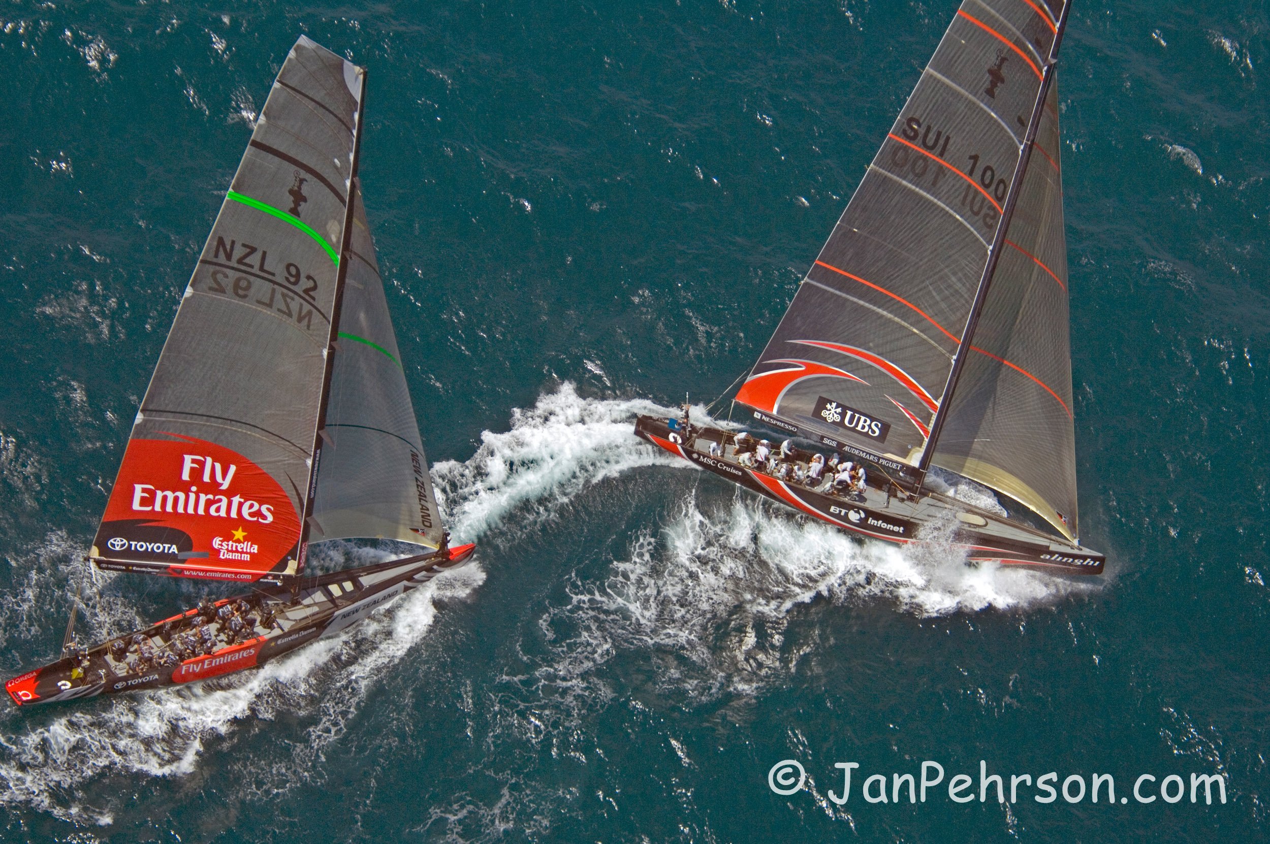 America's Cup Match - Final Race 2007, Alinghi wins over Emirates Team New Zealand by 1 second. The Start (00166)
