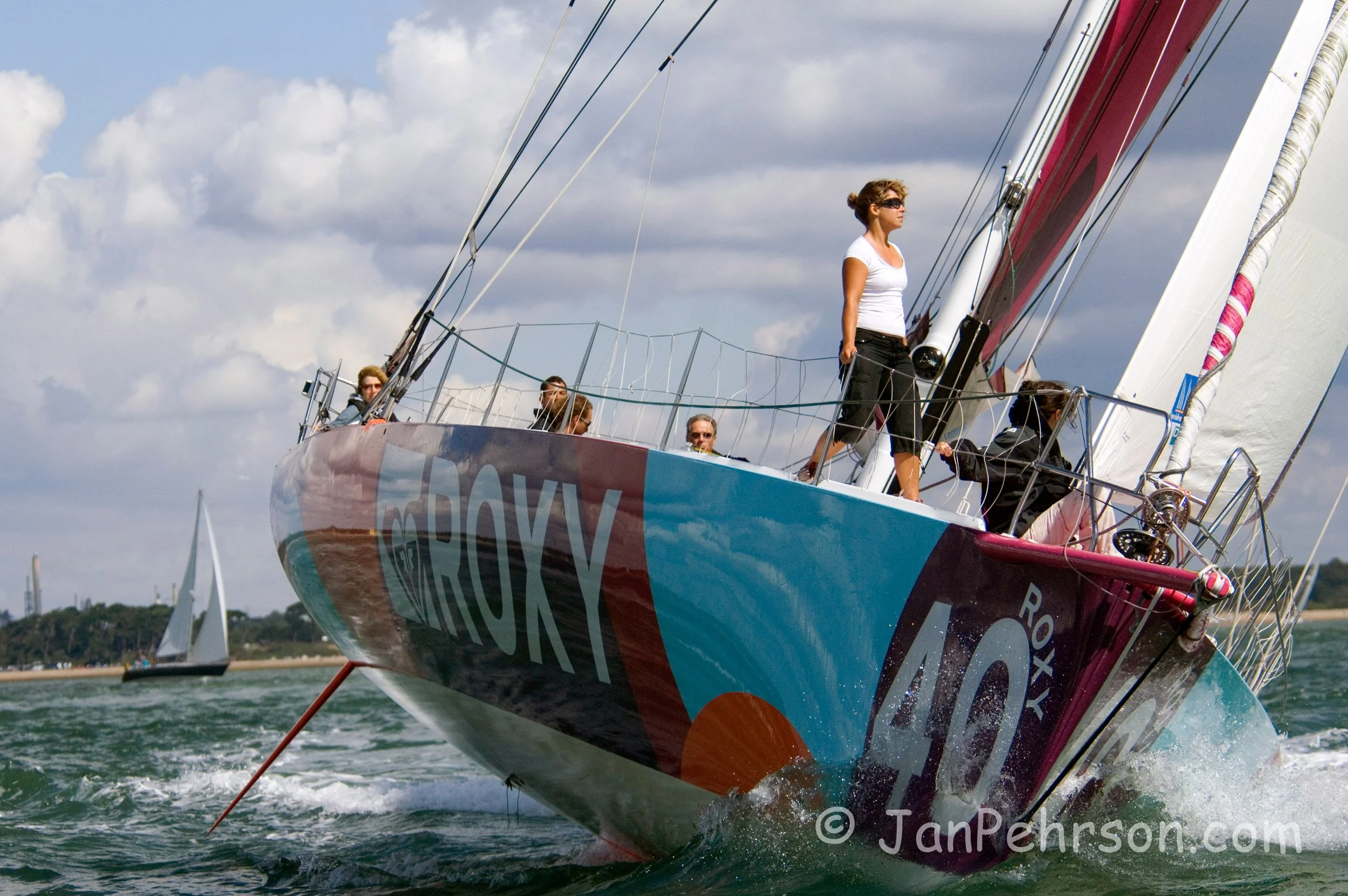Skandia Cowes Week 2007:  UK: Isle of Wight, Cowes. Race Day 3 - Roxy (00953)