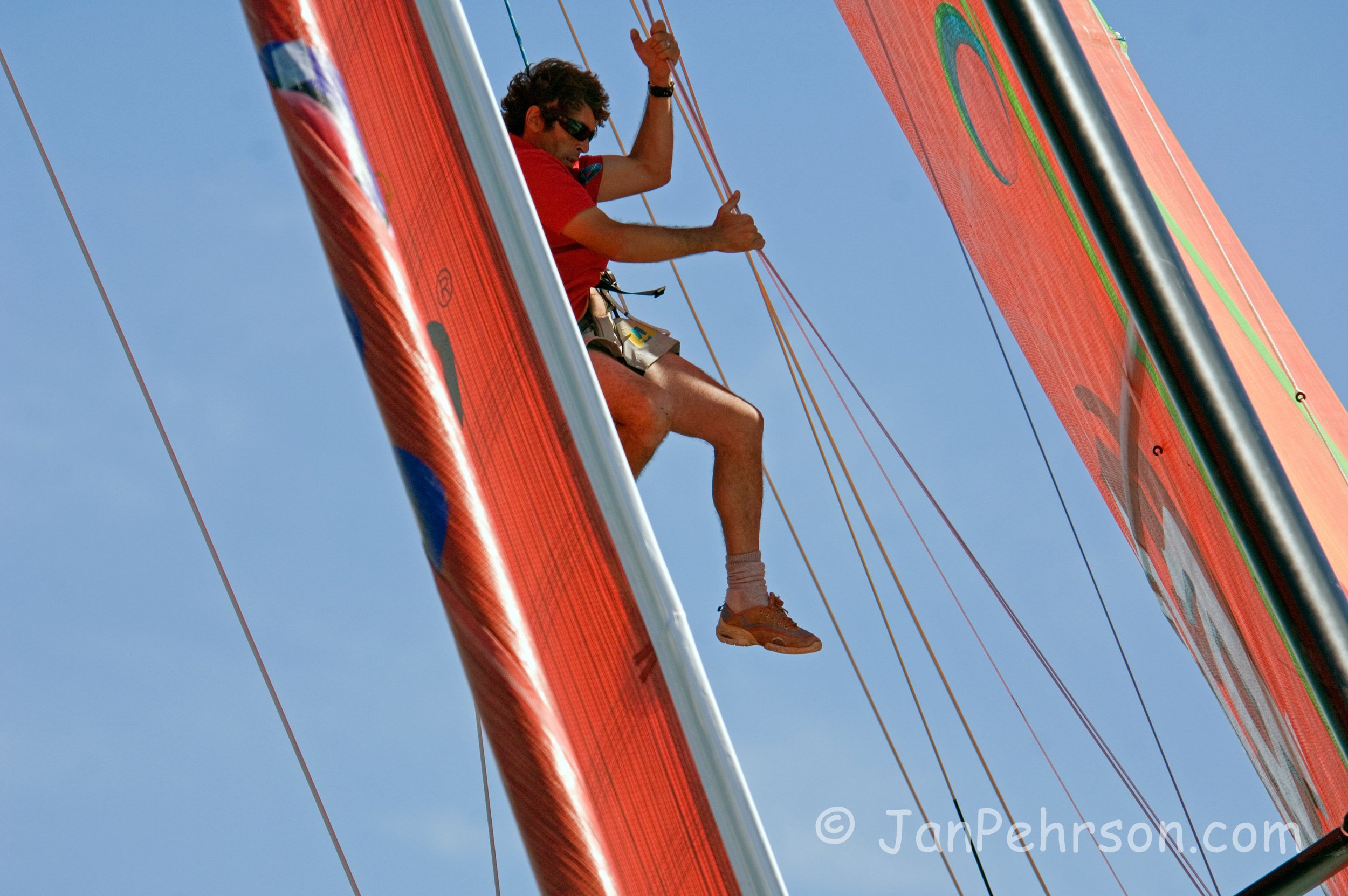 Skandia Cowes Week 2007:  UK: Isle of Wight, Cowes. Race Day 3 - Estrella Damm, Class 0 IRC (01463)