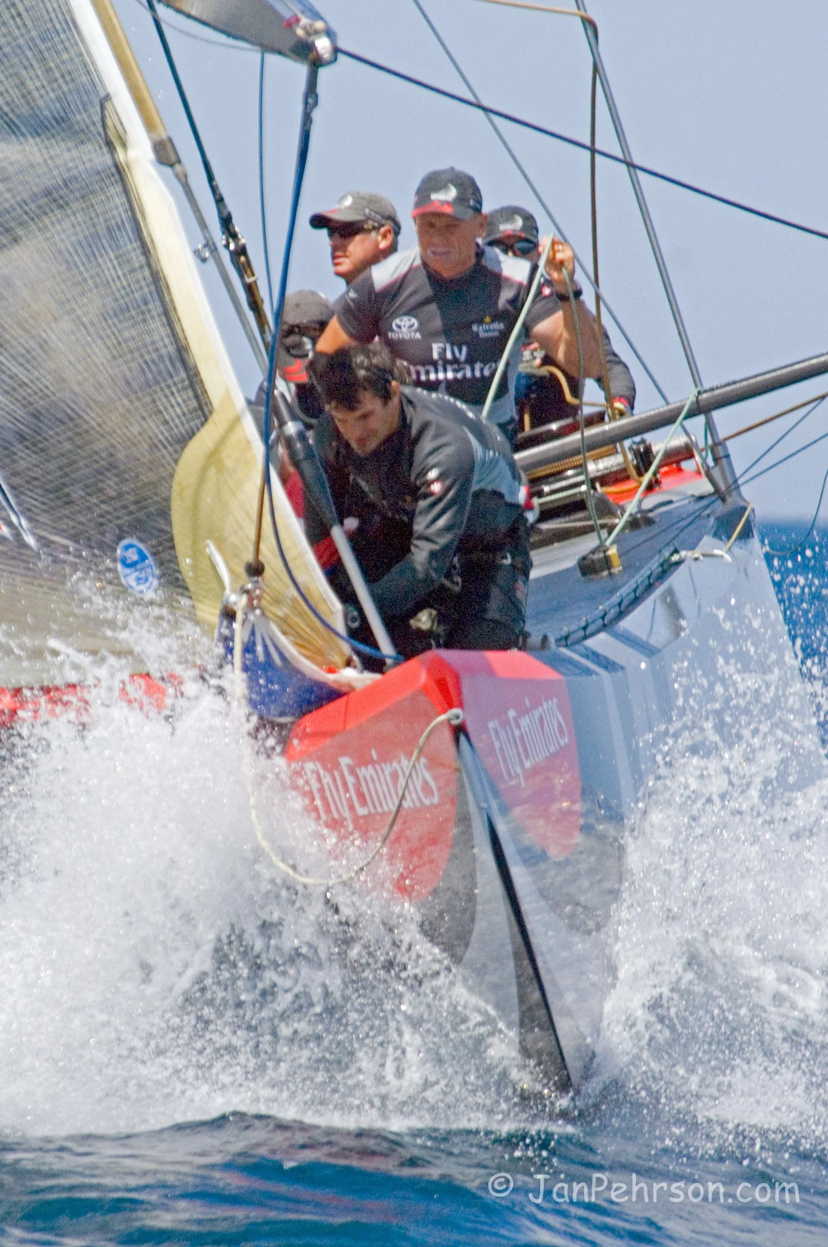 Louis Vuitton Semi-Finals - Emirates Team New Zealand (01692)