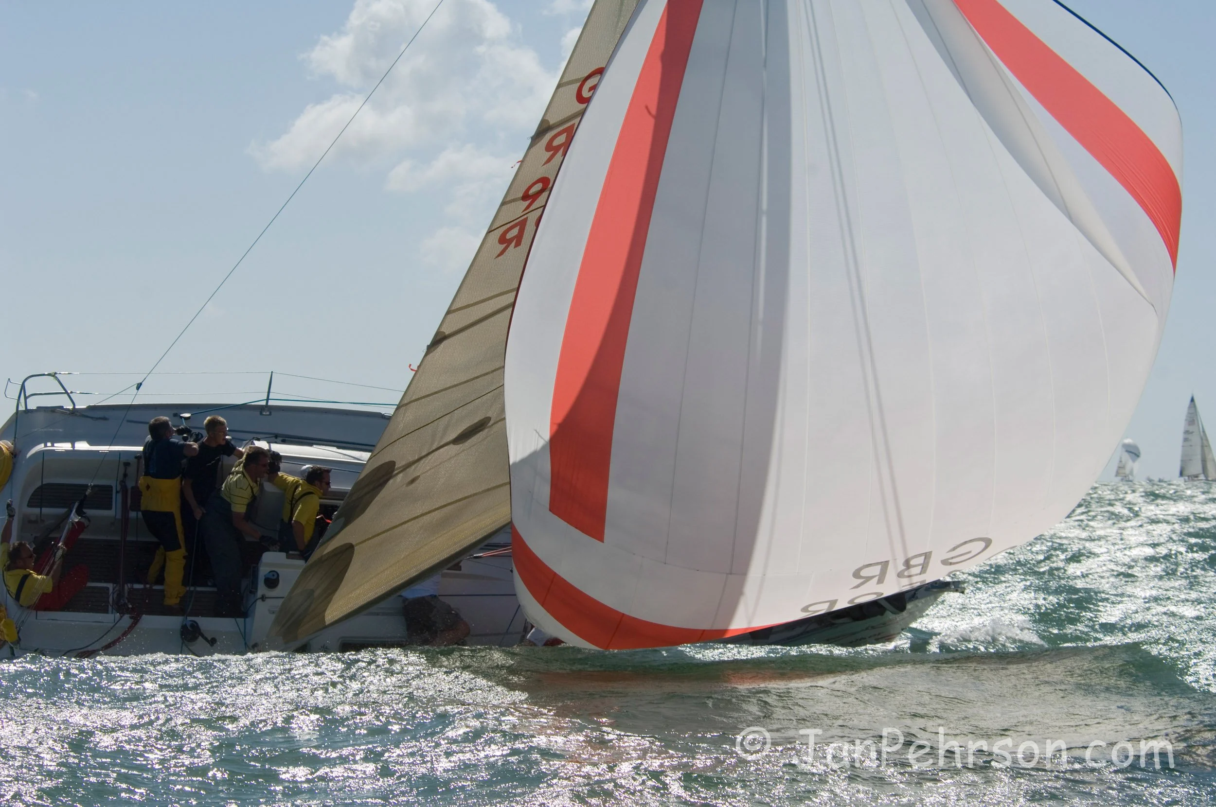 Cowes Race Week 2006 - Drama Boat: Stalker Sail# 9459 (01821)