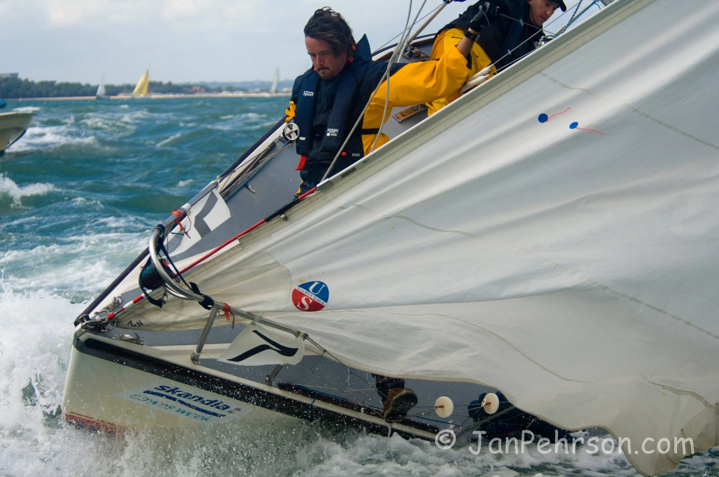 Cowes Race Week 2006 - Boat: Snoopy Class: IRC7 Sail#3172 (03385)