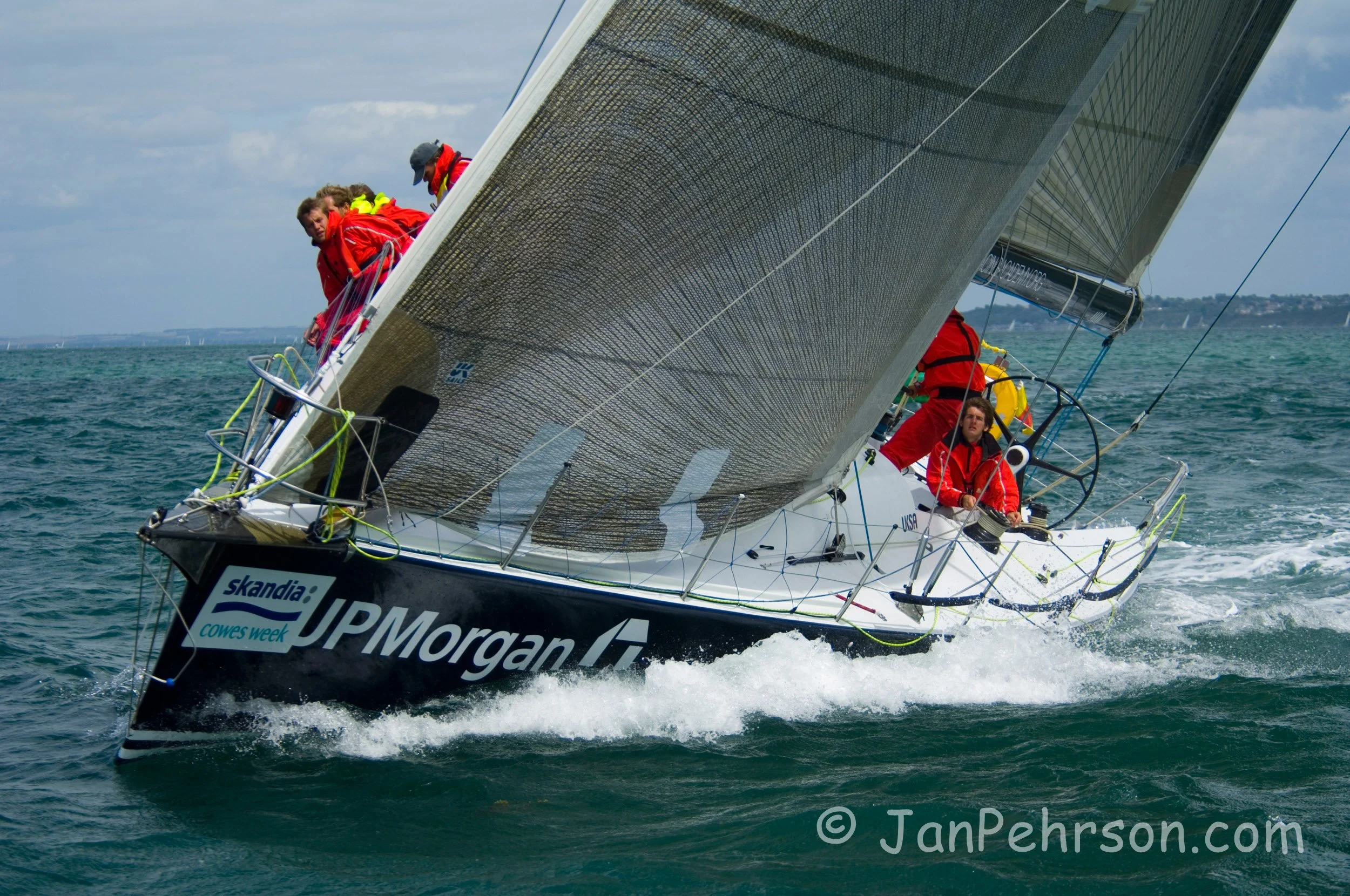 Cowes Race Week 2006 - Chernikeeff 2 Class0 Sail#52R (02944)