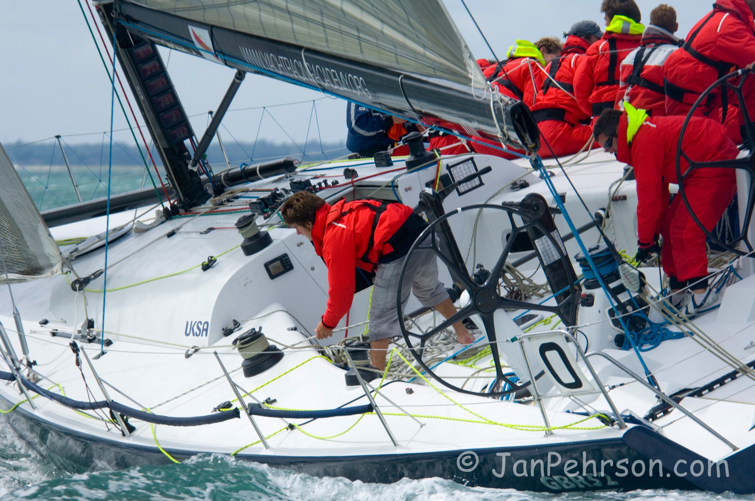 Cowes Race Week 2006 - Chernikeeff 2 Class0 Sail#52R(02950)