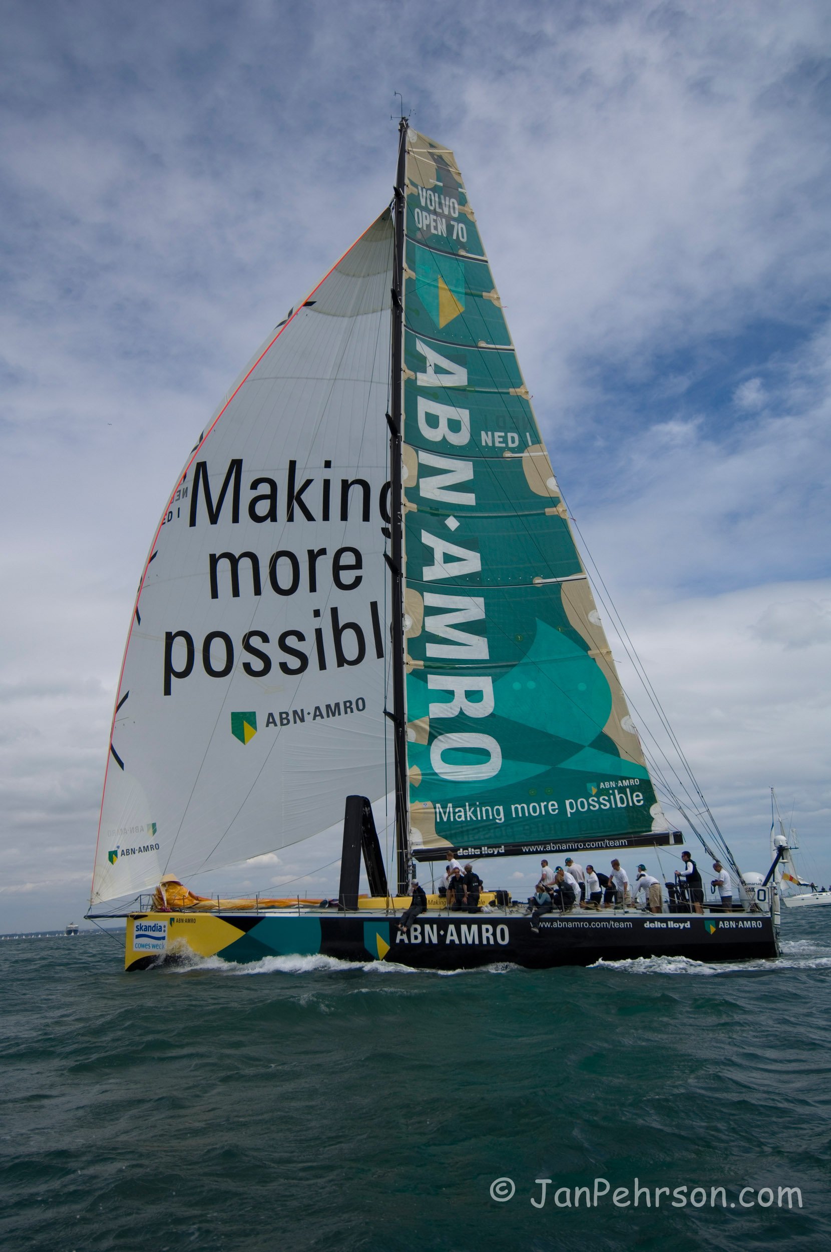 Cowes Race Week 2006 - ABN AMRO One (00544)