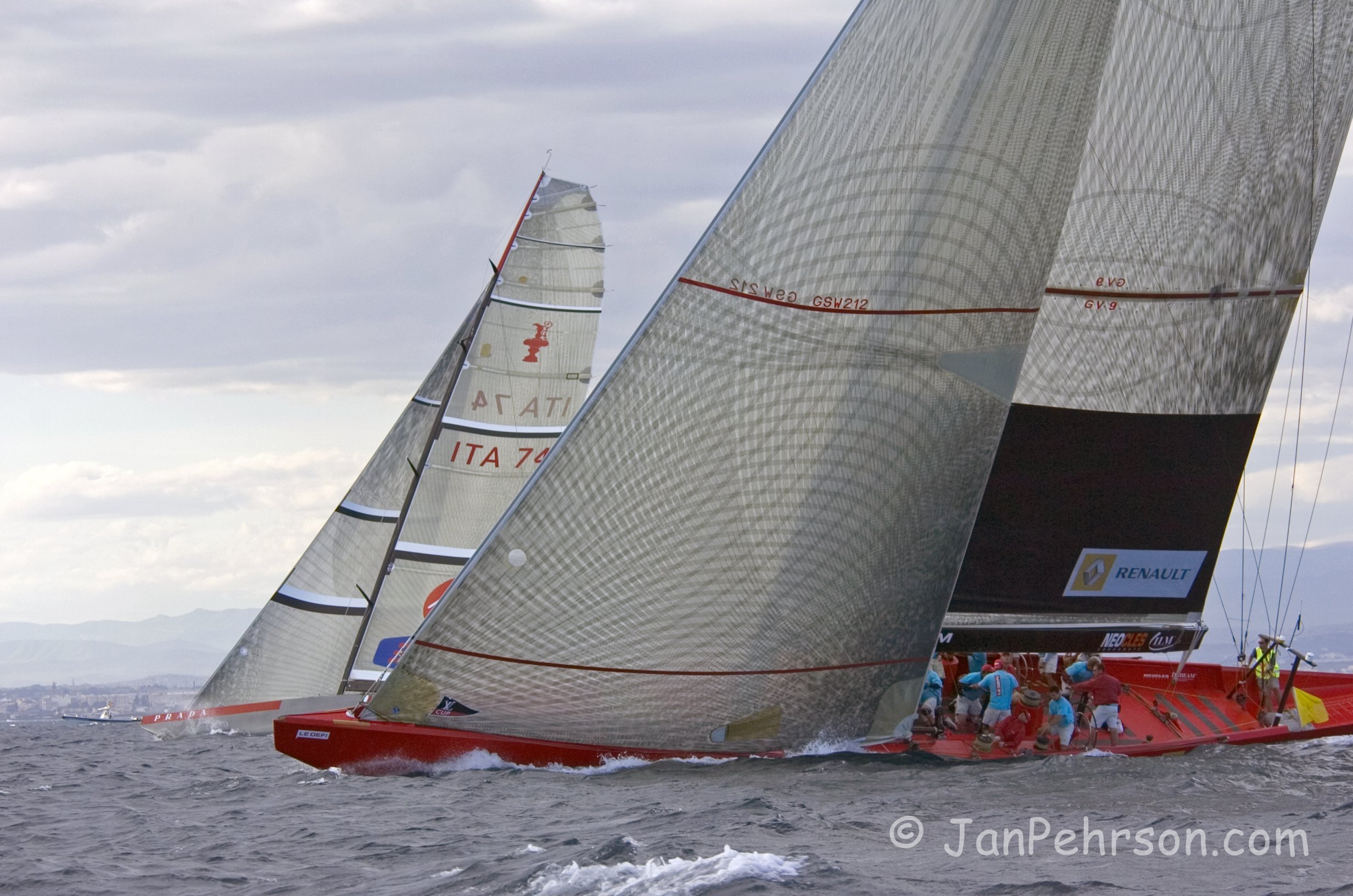October 2004, Valencia, Spain, Americas Cup Racing, Act3 Starts and Fleet Races (1011_3_0046)