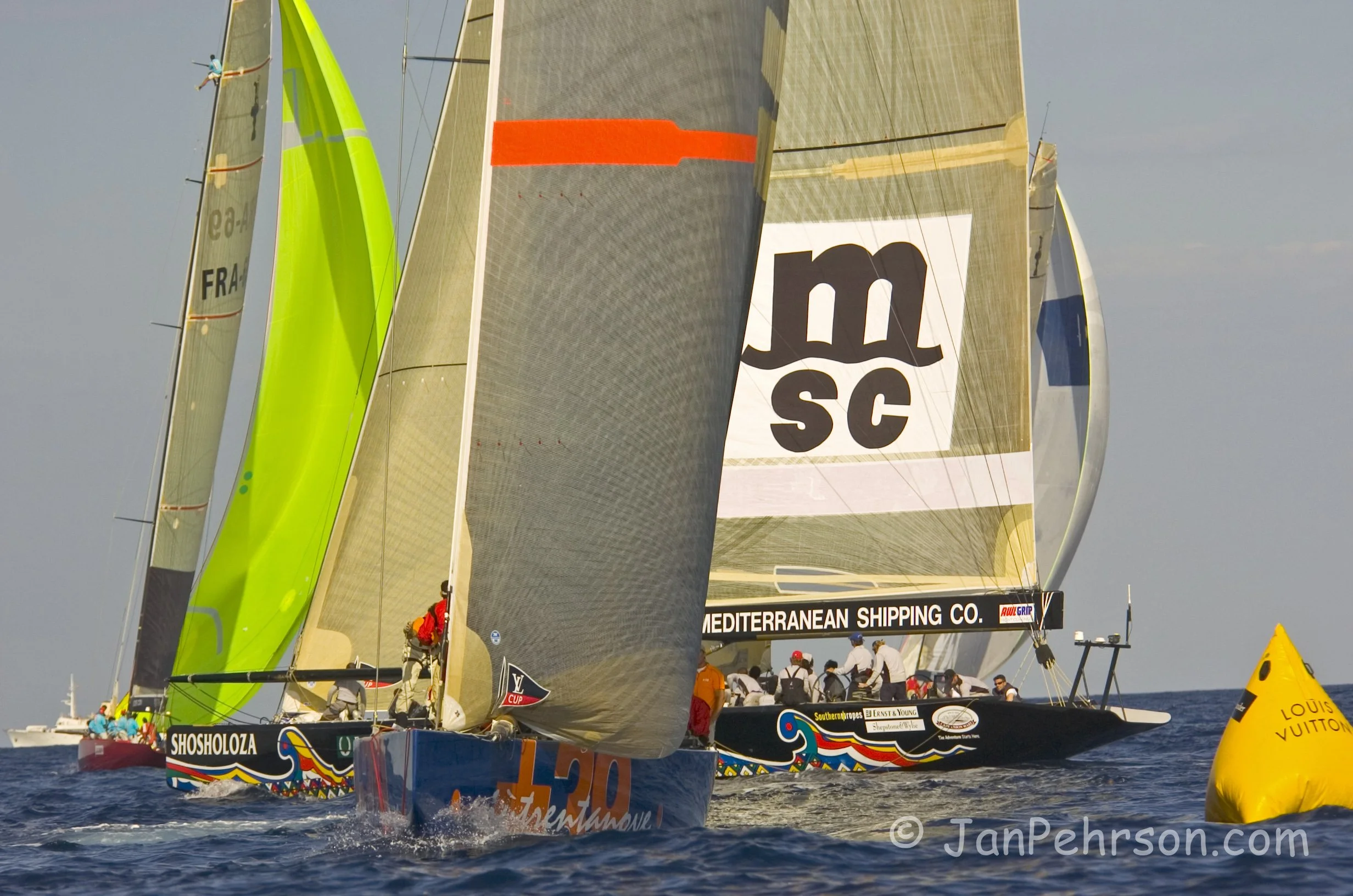 October 2004, Valencia, Spain, Americas Cup Racing, Starts and Fleet Races (1014_3_0014)