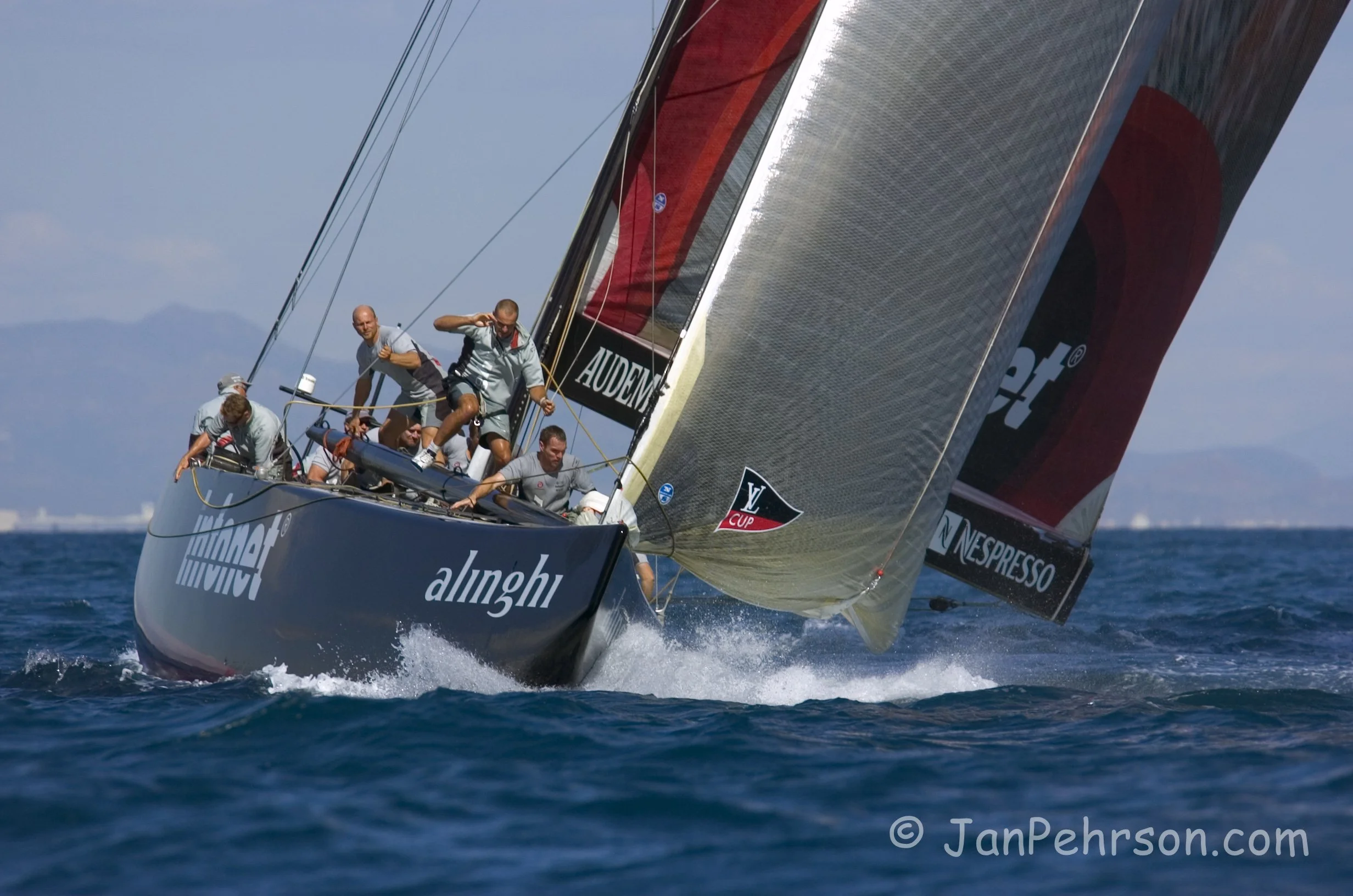 October 2004, Valencia, Spain, Americas Cup Racing, Yacht Team Alinghi (1014_1_0071)