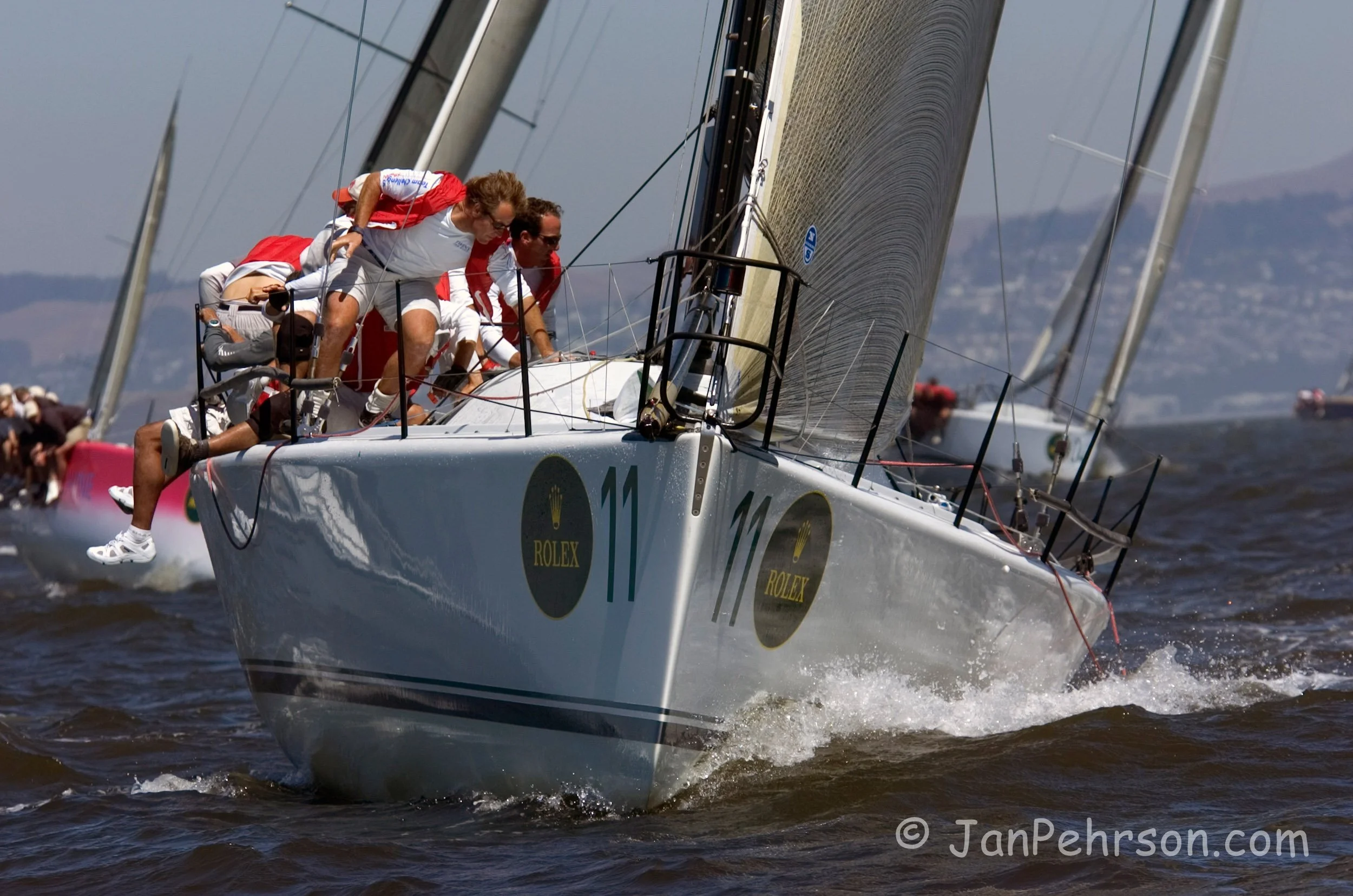 September 2004, San Francisco, California, Farr 40 Class Worlds, Close Ups Crews and Bows (0908_2_0024)