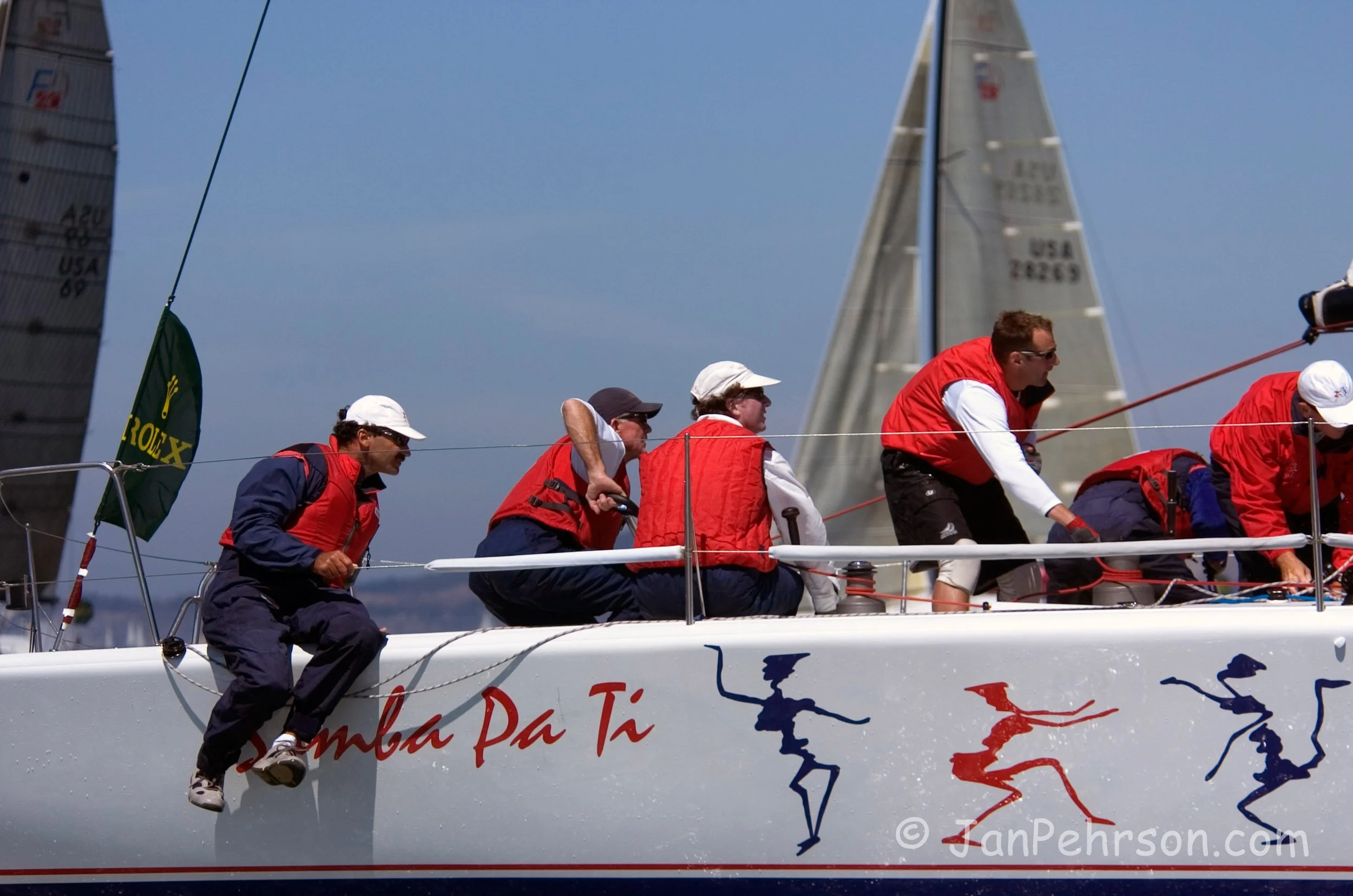 September 2004, San Francisco, California, Farr 40 Class Worlds, Close Ups Crews and Bows (0911_3_0006)