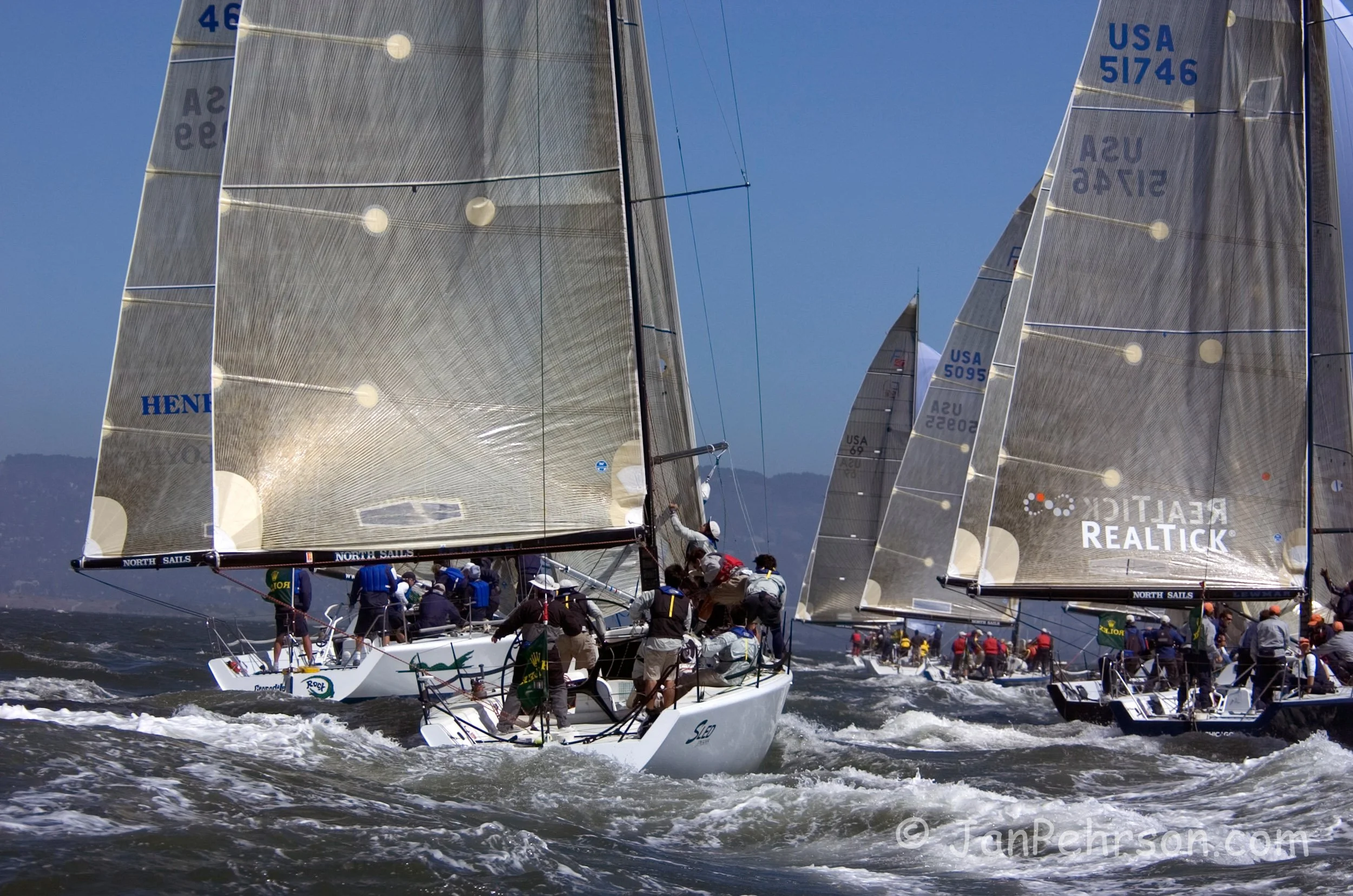 September 2004, San Francisco, California, Farr 40 Class Worlds, Fleet Shots (0909_2_0020)