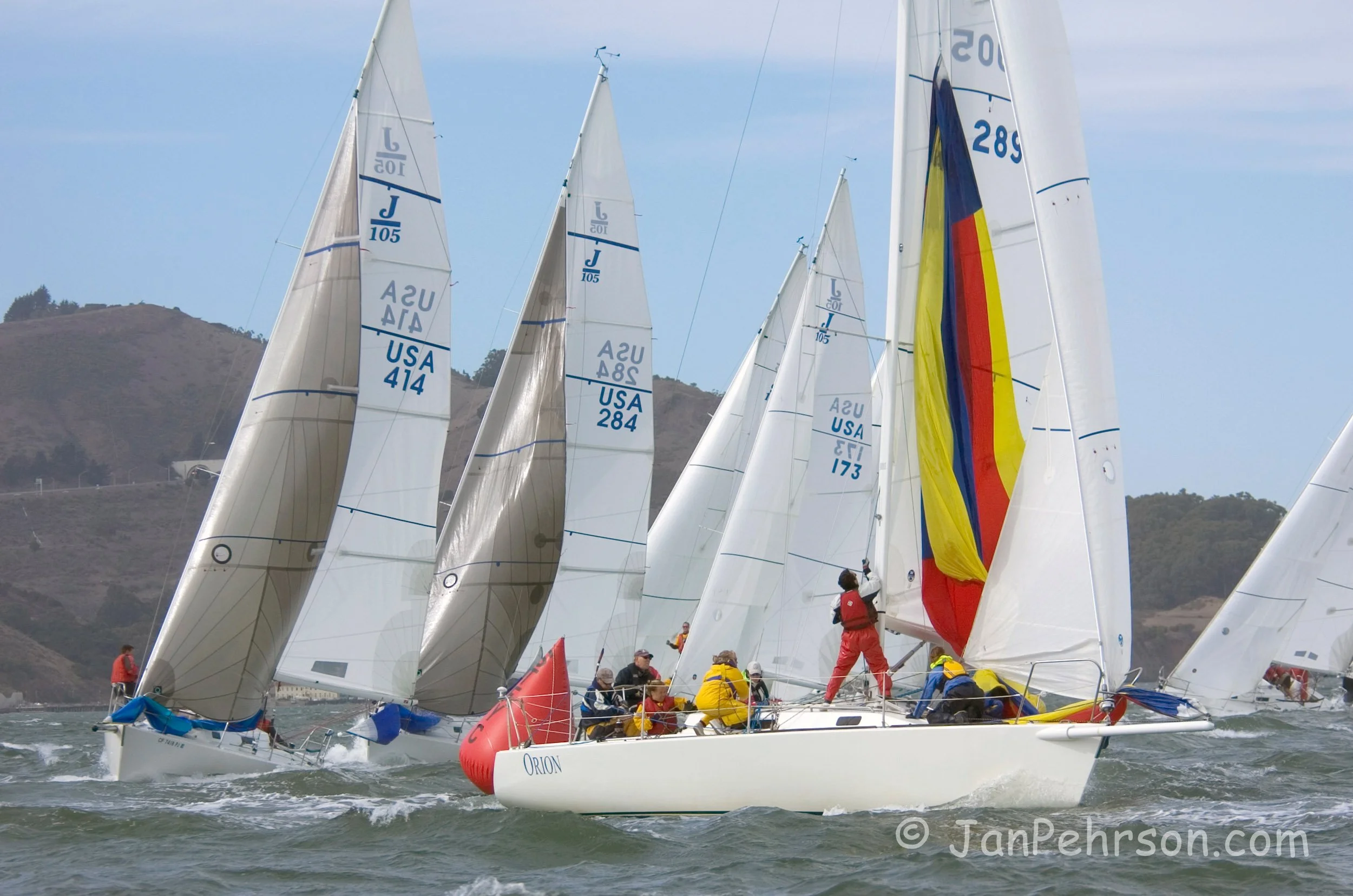 September 2004, San Francisco, CA, Big Boat Series, J105 Class Racing (0918_3_0002_J105)