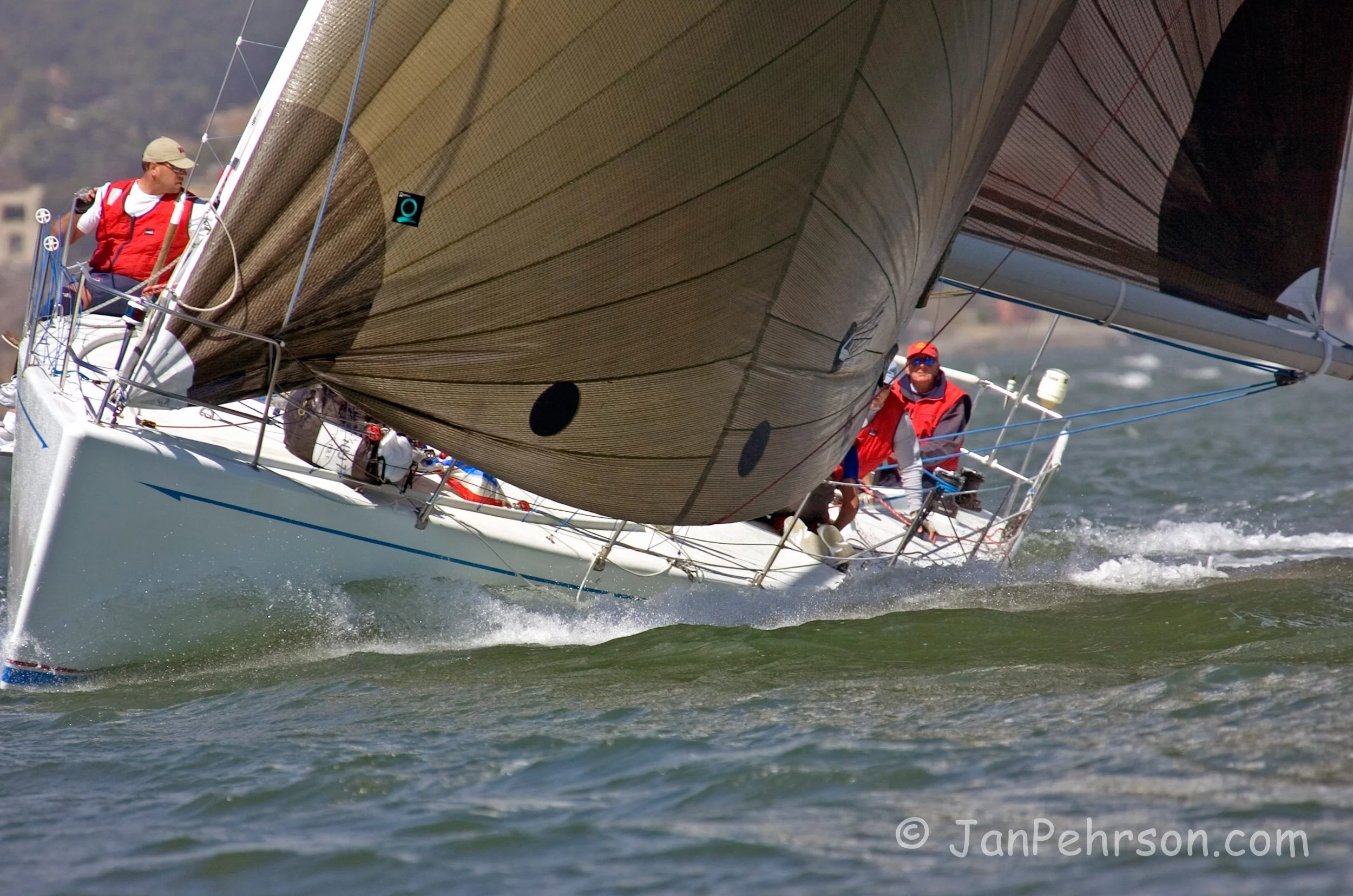 September 2004, San Francisco, CA, Big Boat Series, IRCA Racing, Swiftsure (0917_1_0052_IRCA)
