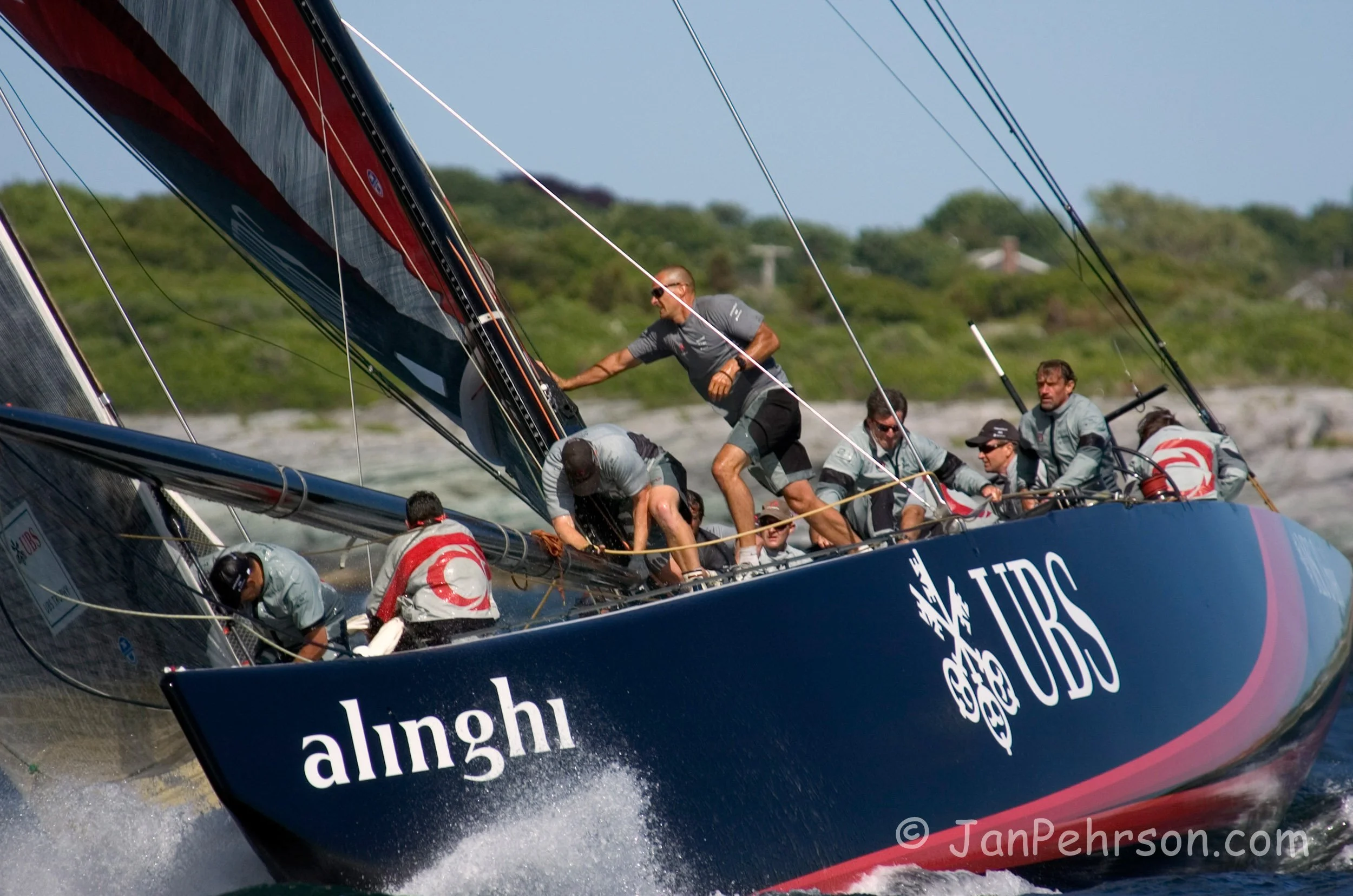 June 2004, Newport, Rhode Island, Americas Cup Racing, Oracle vs. Alinghi, UBS Trophy (UBS 2004_06_20_0_0012)