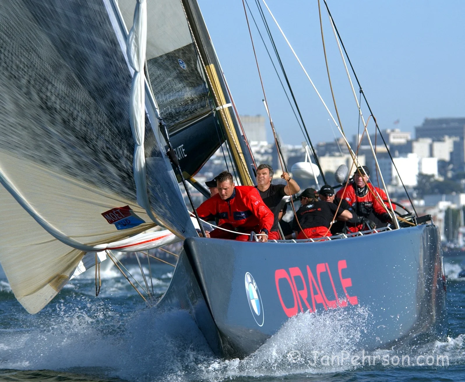 September 2003, San Francisco, CA, MOËT CUP, America’s Cup Winning Yacht Alinghi of Switzerland faces BMW Racing (Oracle) of the USA on the San Francisco Bay (0396)