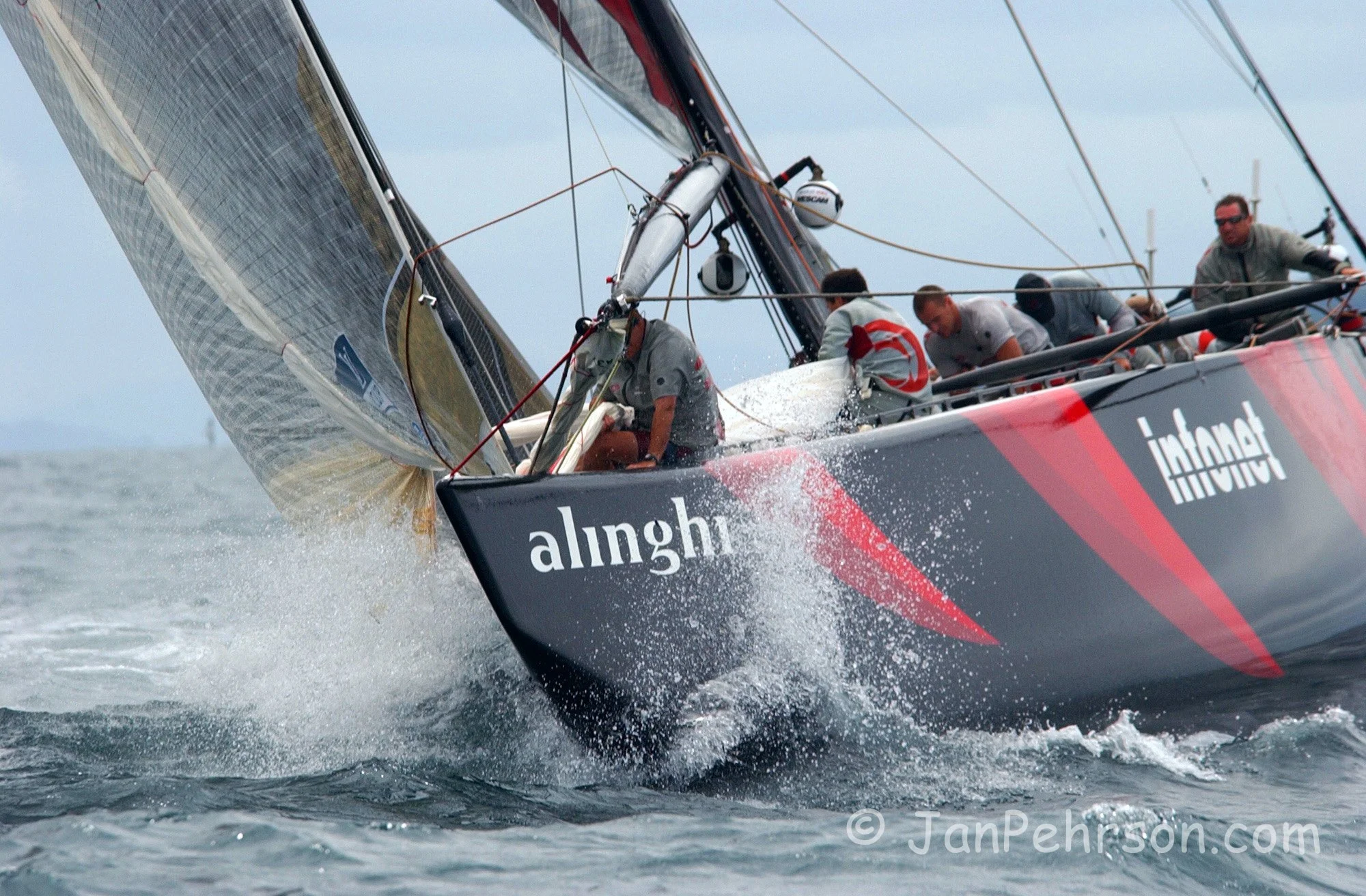 January 2003, Auckland, New Zealand. Louis Vutton Finals, Alinghi Rounds Weather Mark