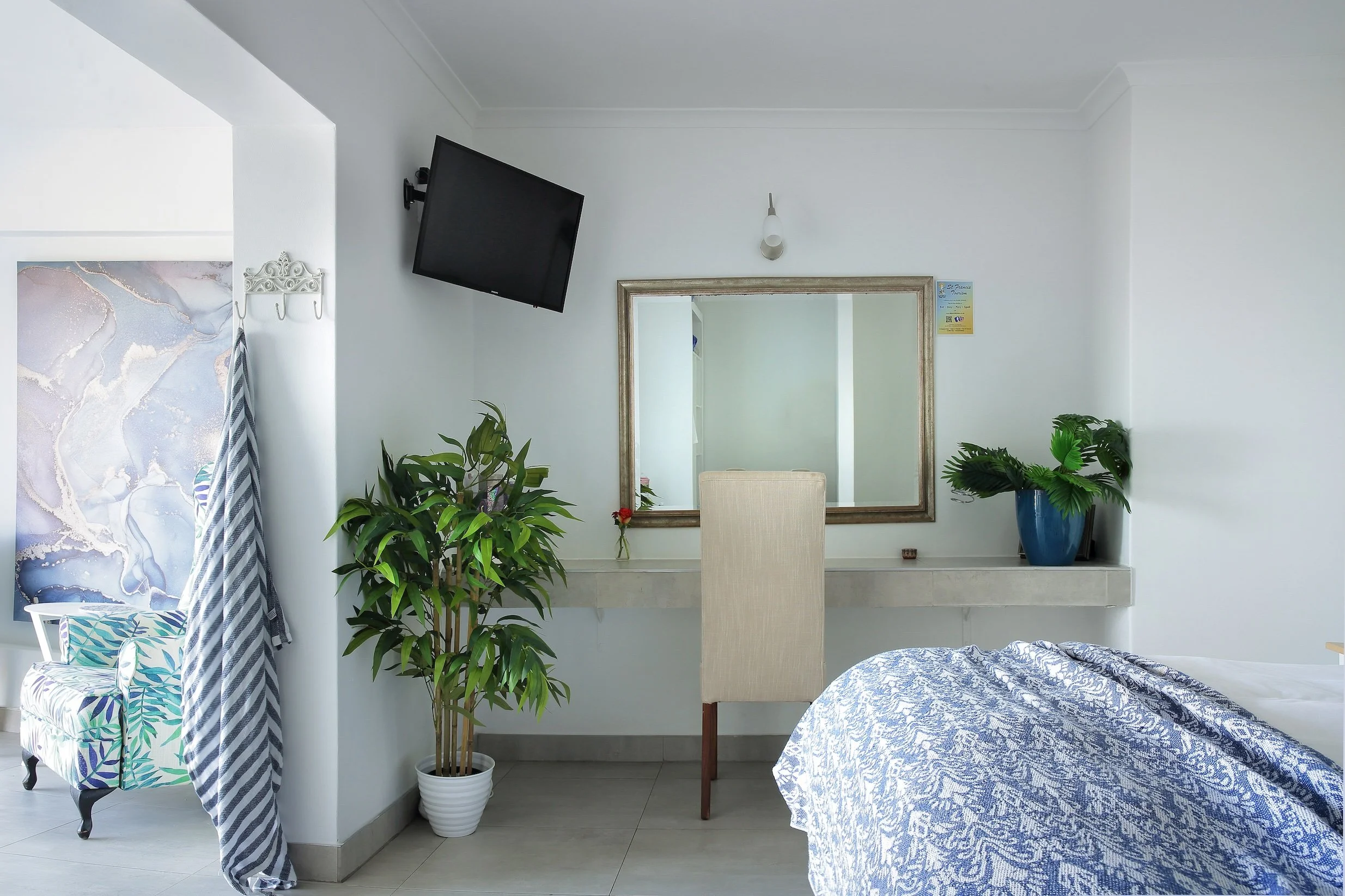 Vanity desk and mirror in upper deck sea-facing room at Mykonos Luxury Guest House, St Francis Bay.