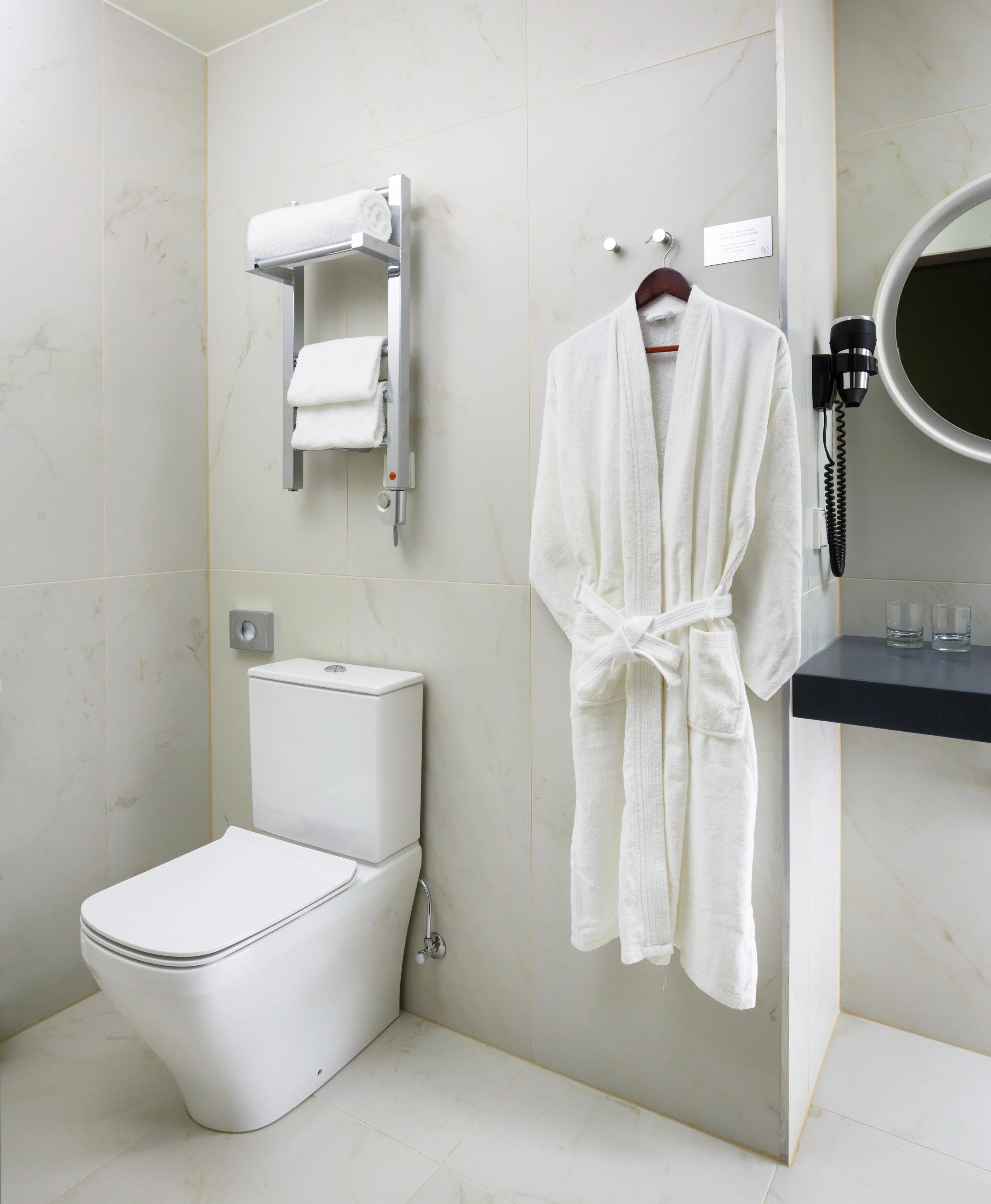 Superior bathroom.jpg