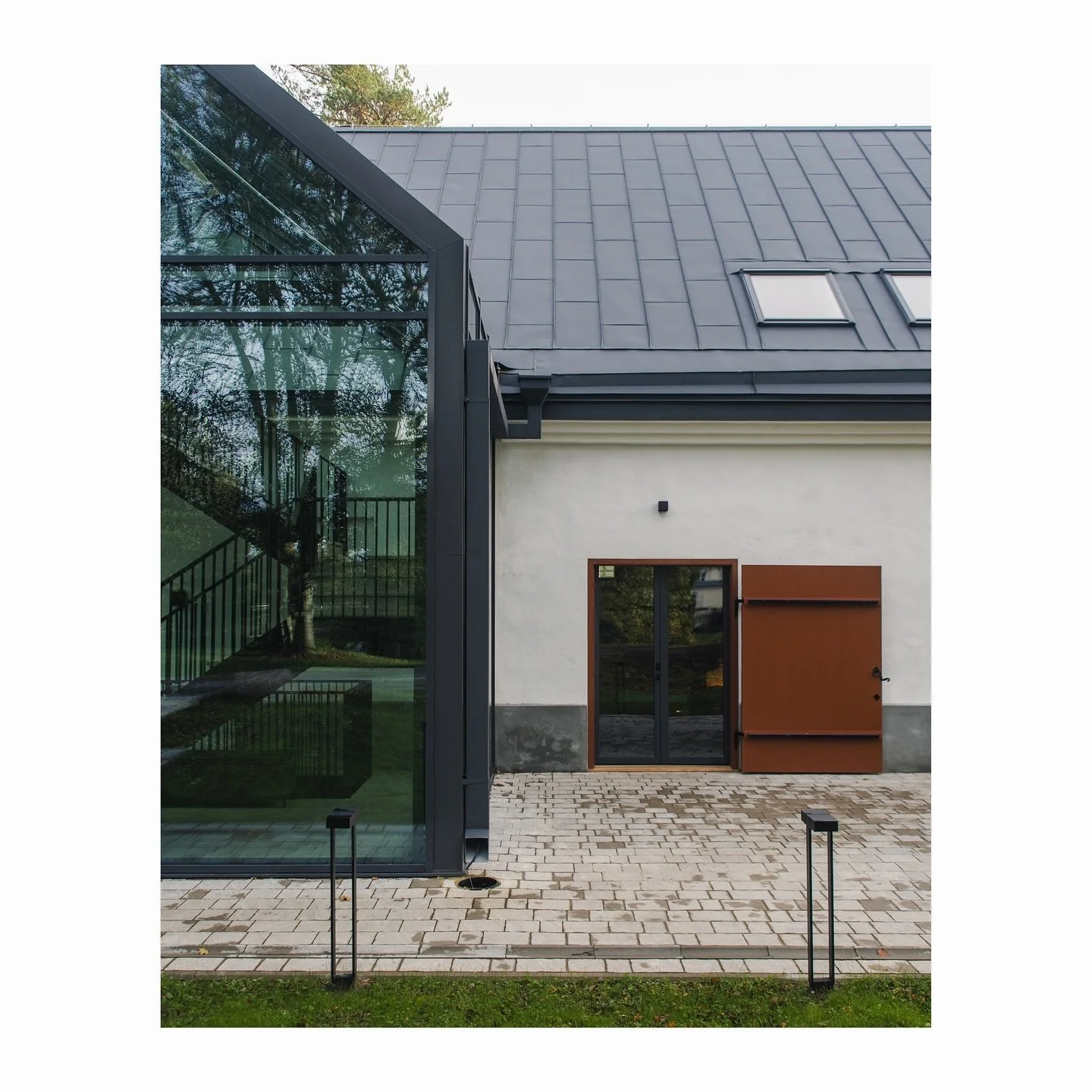 Padise M&otilde;isa Butiikspaa
- Valminud 2023
- Sisearhitektuur &amp; disain - VAIKLA DISAIN (Katrin Vaikla, Argo Vaikla, Kristoffer Vaikla)
- Arhitektuur - VAIKLA DISAIN &amp; Kaja K&otilde;iv
&bull;
Fotod - @kristoffervaiklaphoto 
&bull;
Padise Ma