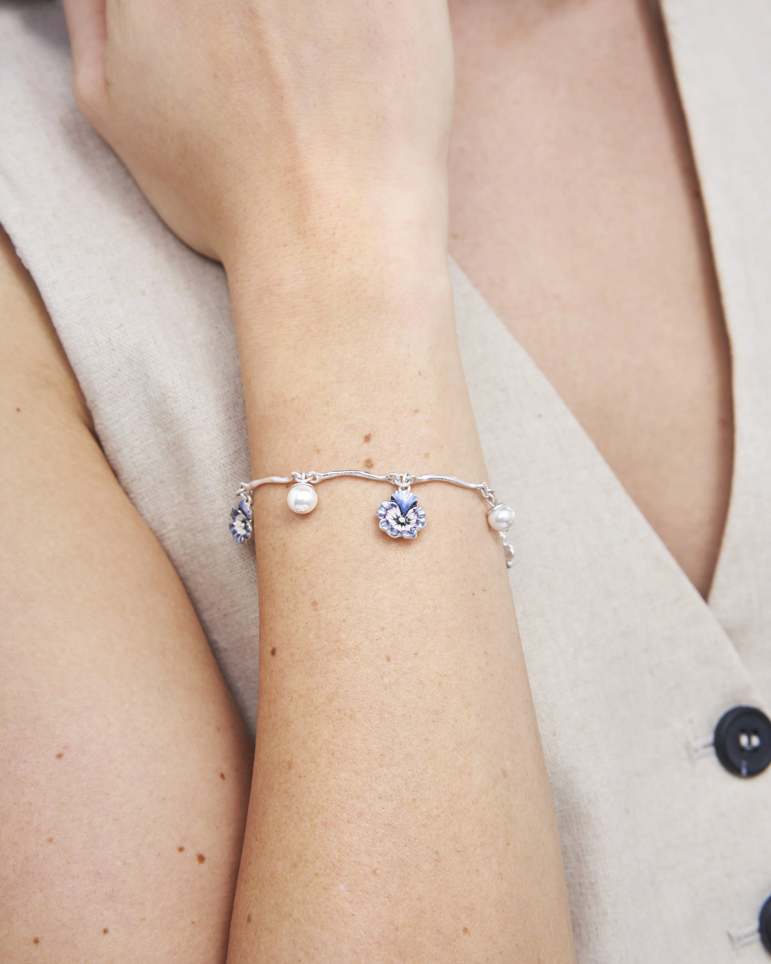 FABLE ENGLAND 683.jpg