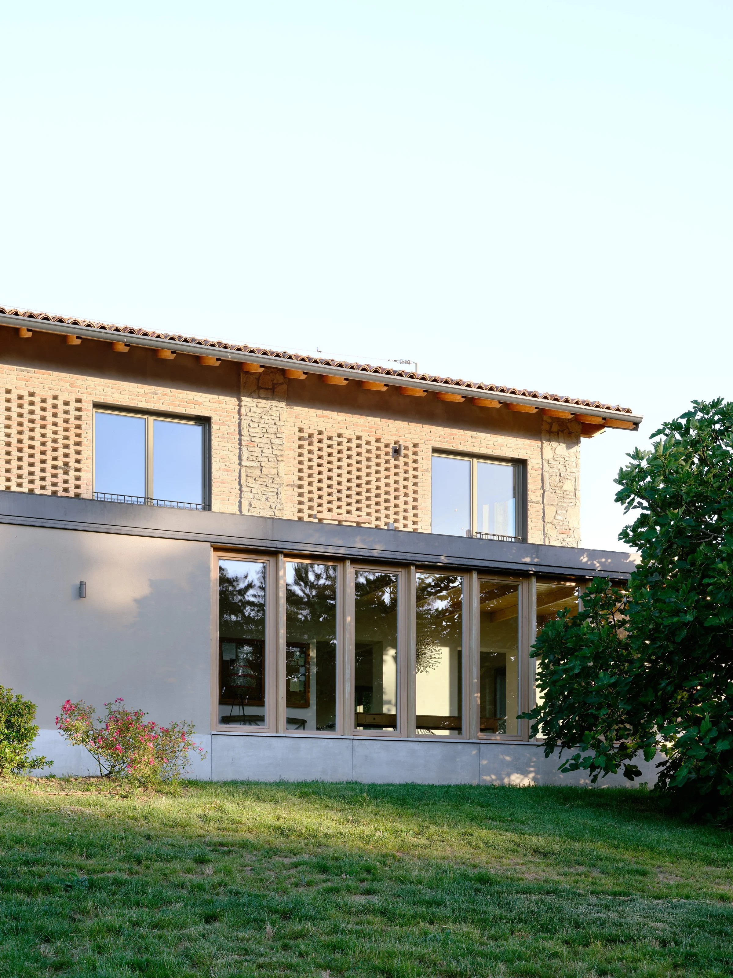 18 WEB _ P2A Design - Ruino Casa T.jpg