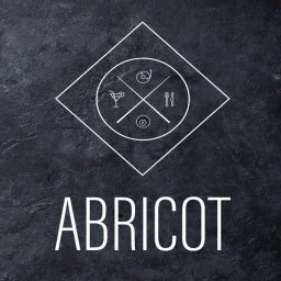 Witte pictogrammen van wijn, mes, vork en bord op een zwarte achtergrond met de tekst 'ABRICOT' eronder.