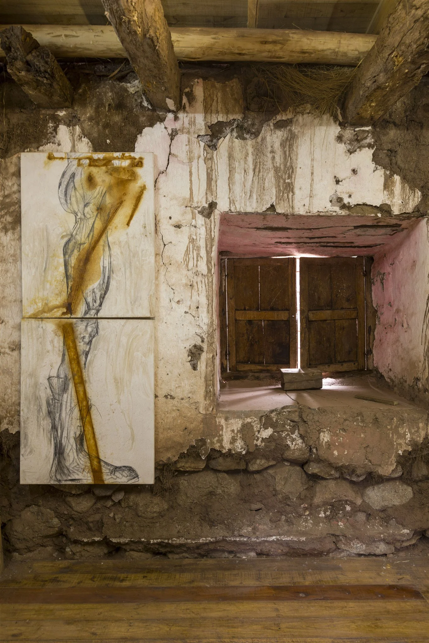 March | Graphite and oxide on canvas | Measurements: 80.5 x 205 cm
