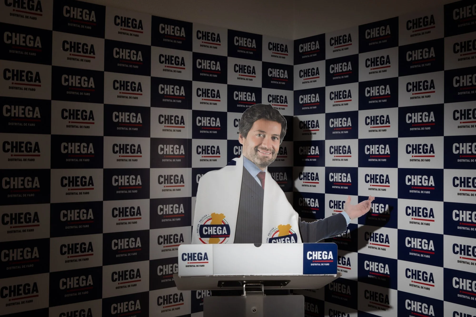 Far_Right_Fonseca_0023.jpg