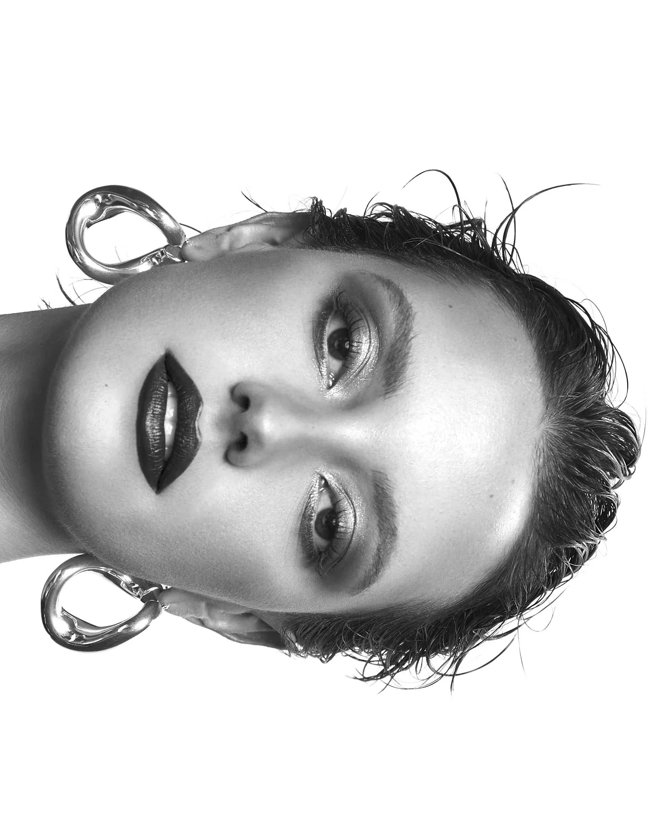 Annabel_beauty1872_bw.jpg