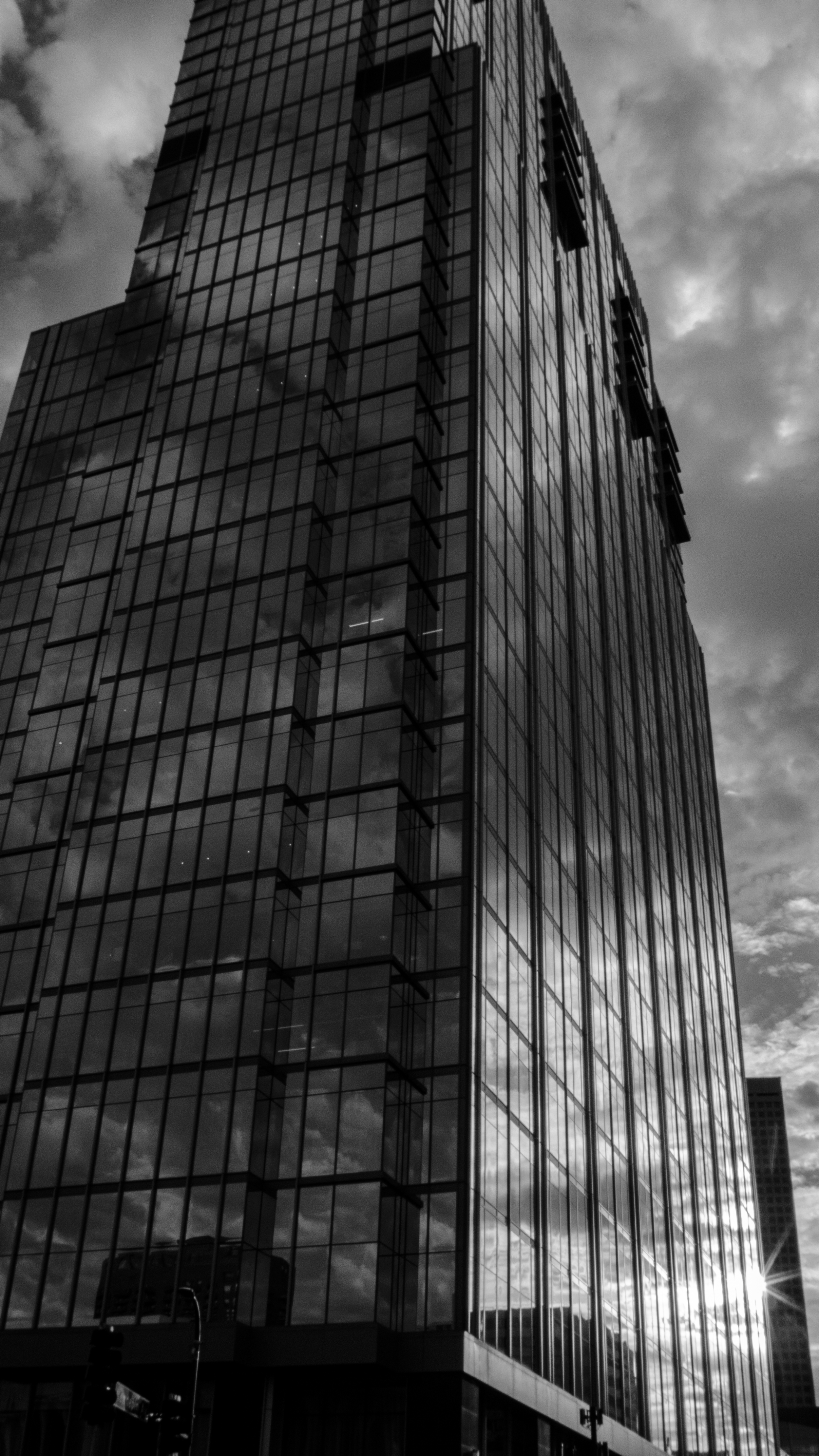 the failure of deology and the aestetics of darkness110225107.PNG