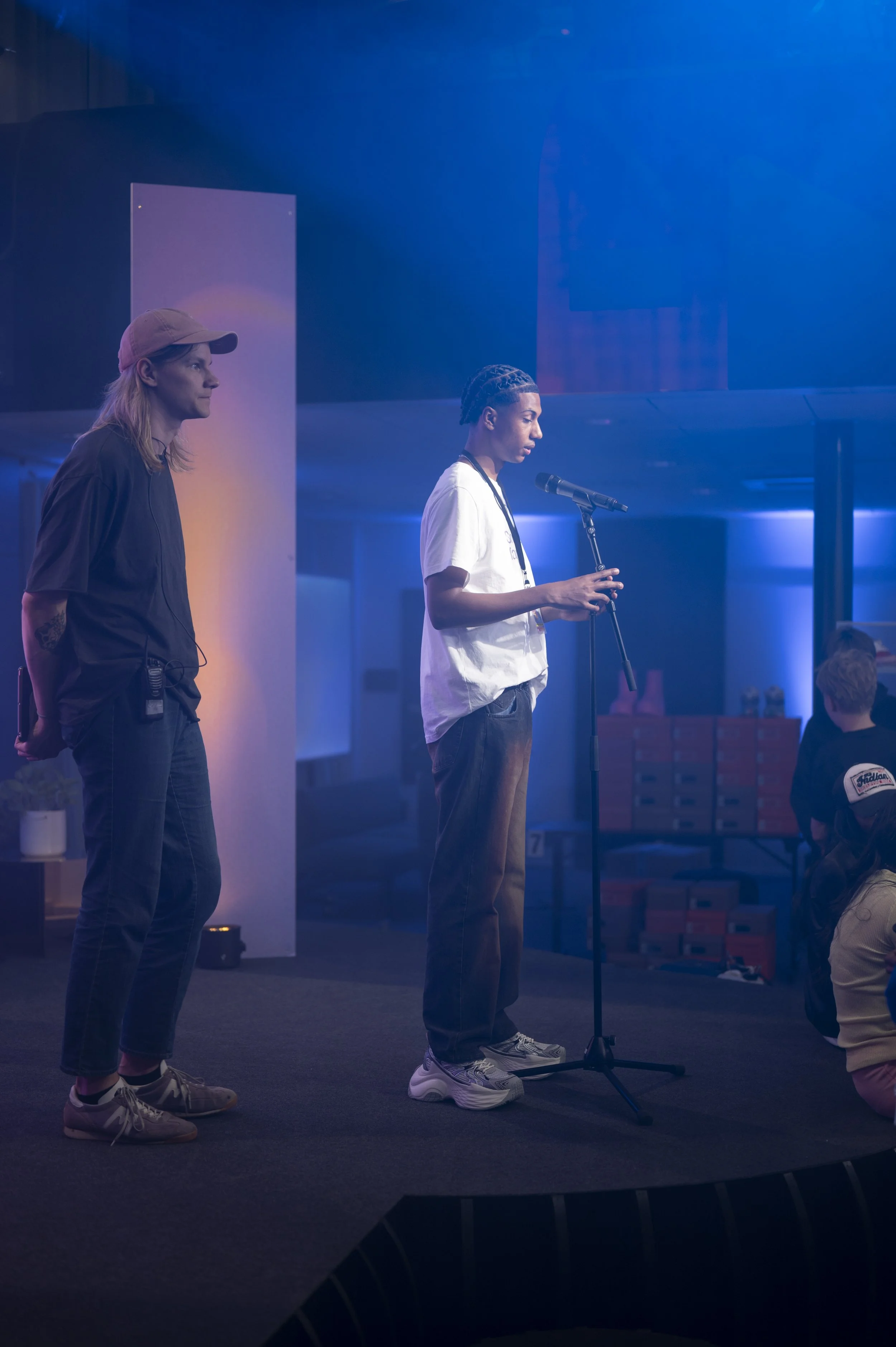 Salli-Hautamäki-apulaisohjaaja-sneakermania.jpeg