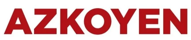 Das Logo der Marke Azkoyen in roter Schrift auf weißem Hintergrund.