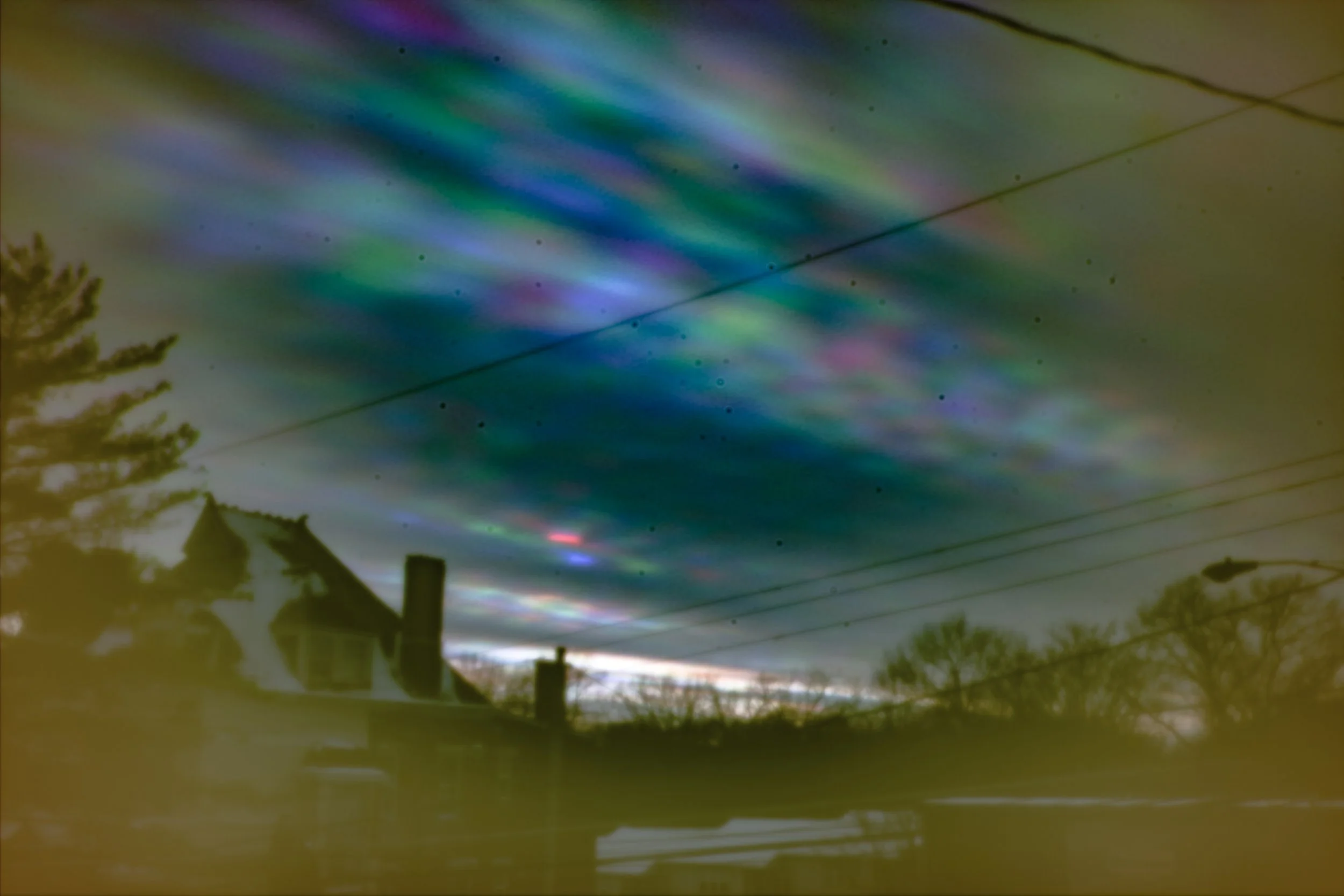 Pinhole_House_RedGreenBlue.JPG