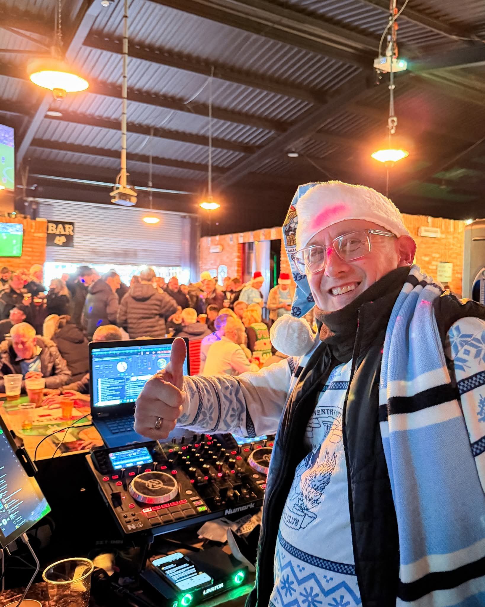 Dhillon's Brewery Pre Match Music. Coventry.