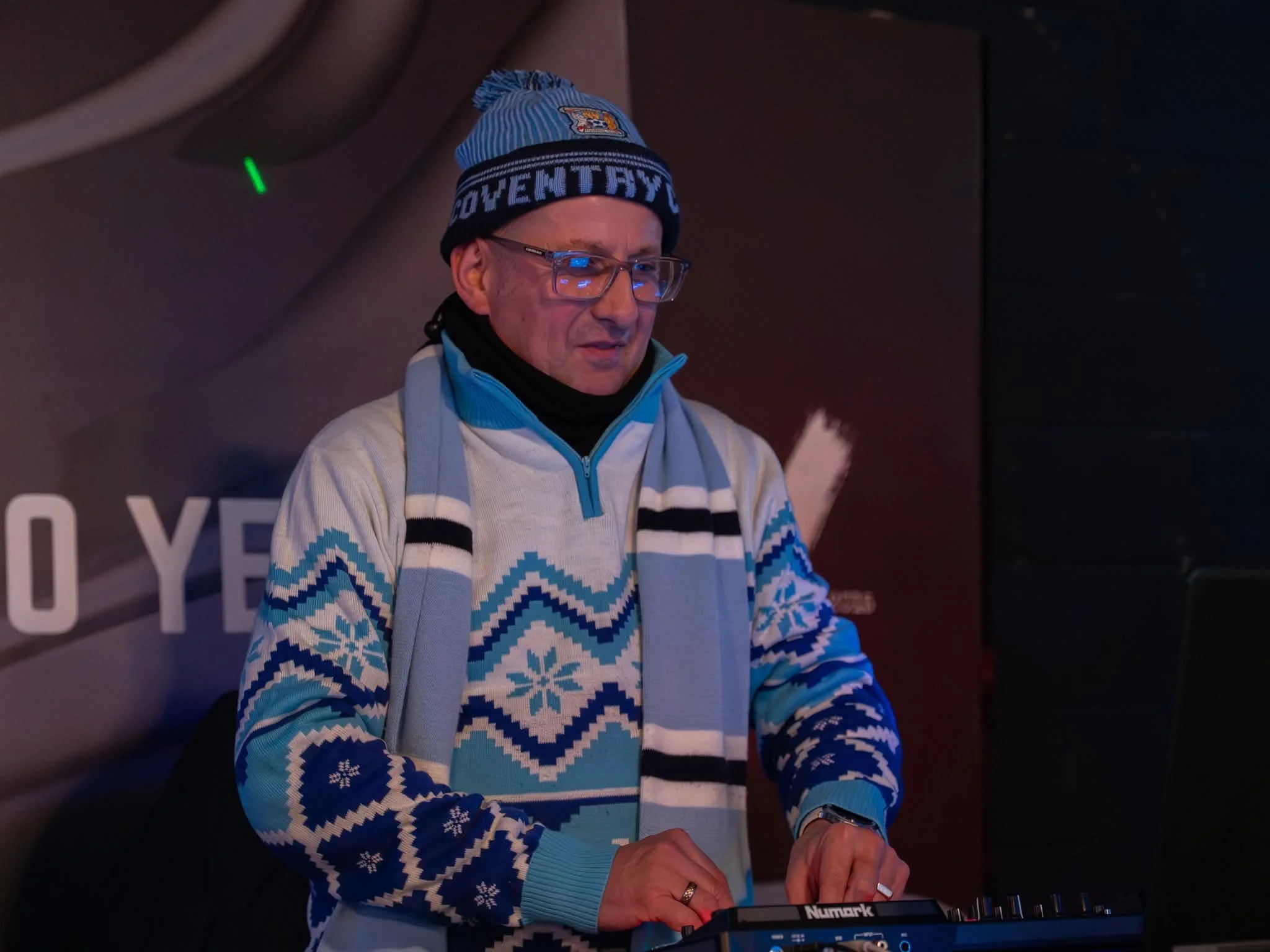 Dhillon's Brewery Before & After Match day Music. Coventry 