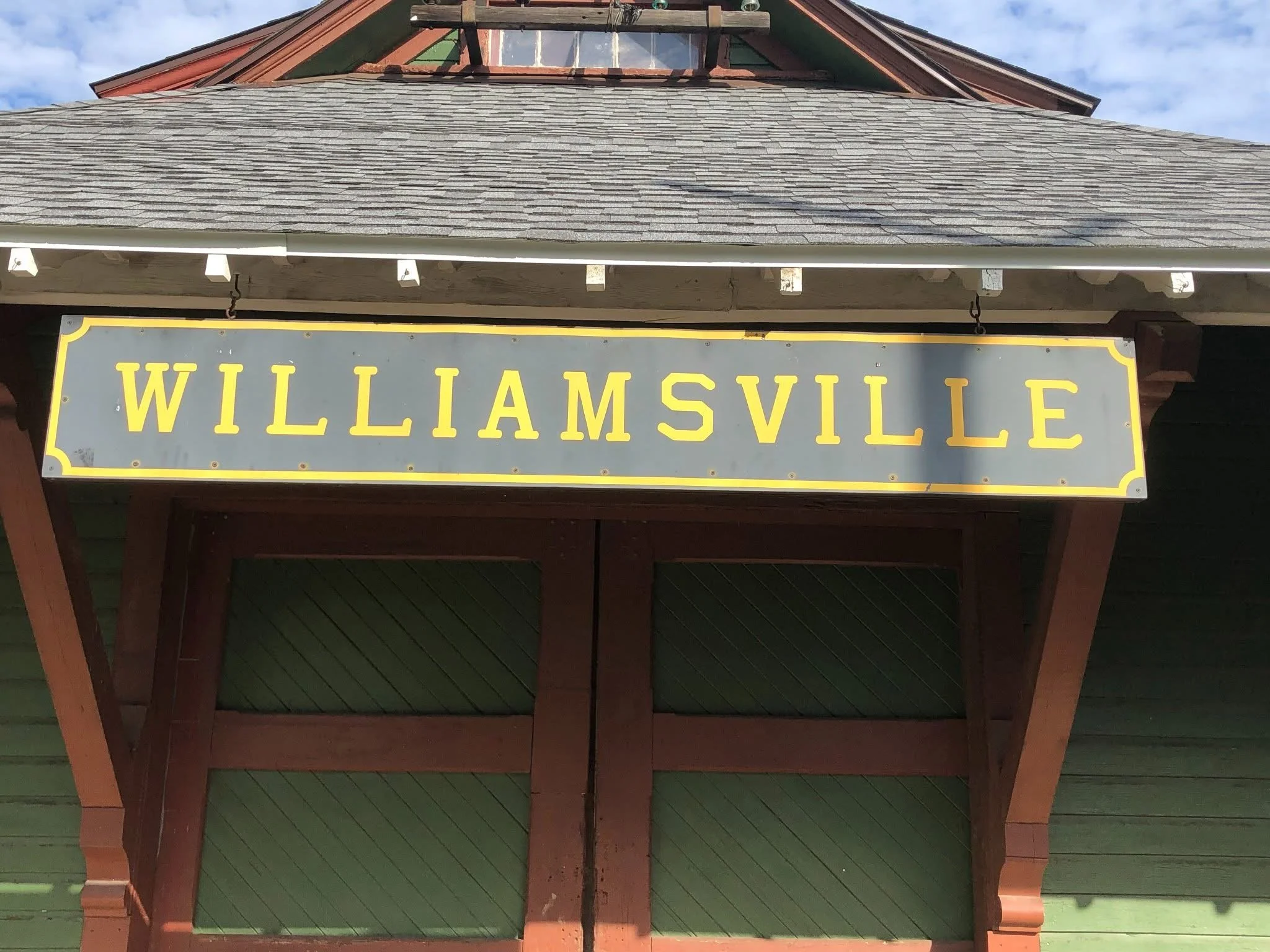 WLVD Sign