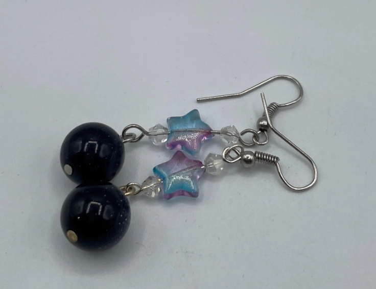 Shimmery Star Earrings 3.png