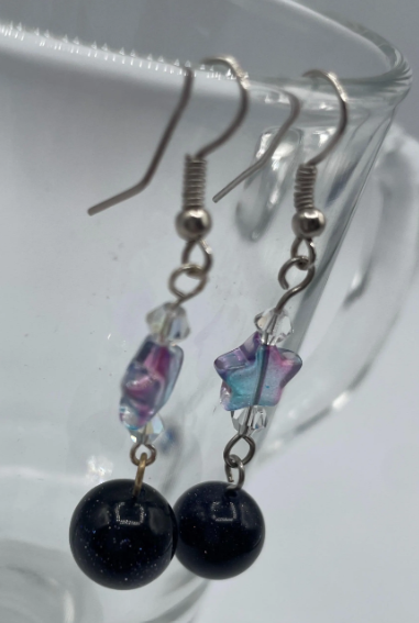 Shimmery Star Earrings 1.png